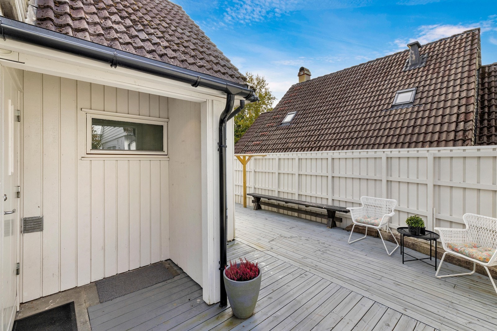 Inngangsparti. Galleribilde