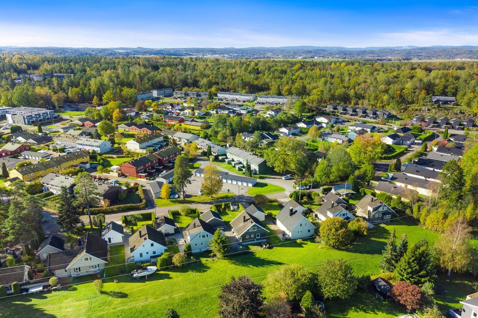 Kort vei til lysløype og flotte naturområder Galleribilde