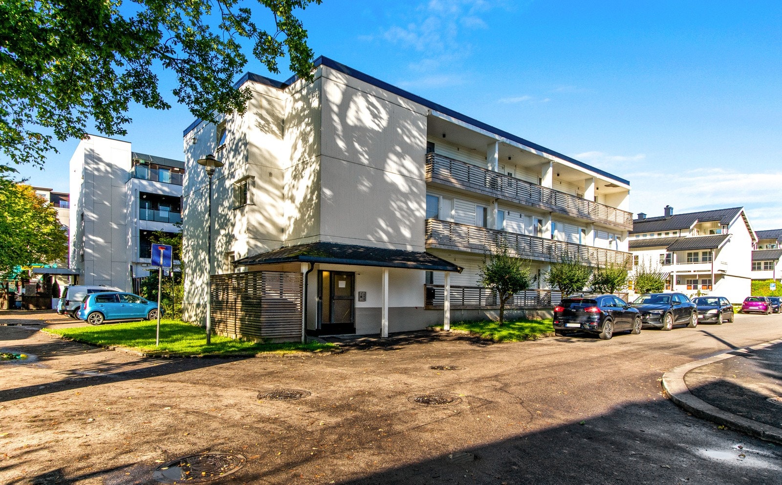 Leiligheten ligger syd i sentrum av Tønsberg. Galleribilde