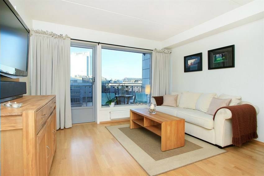 Stue - Sentralfyring og varmtvann er inkludert i leien - Galleribilde