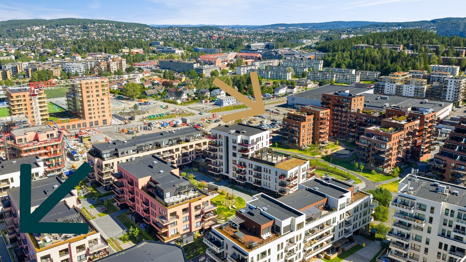 Grønn pil - Inngang visningsleilighet. Gyllen pil - Parker i Rådmann Paulsens gate ved visning. Galleribilde