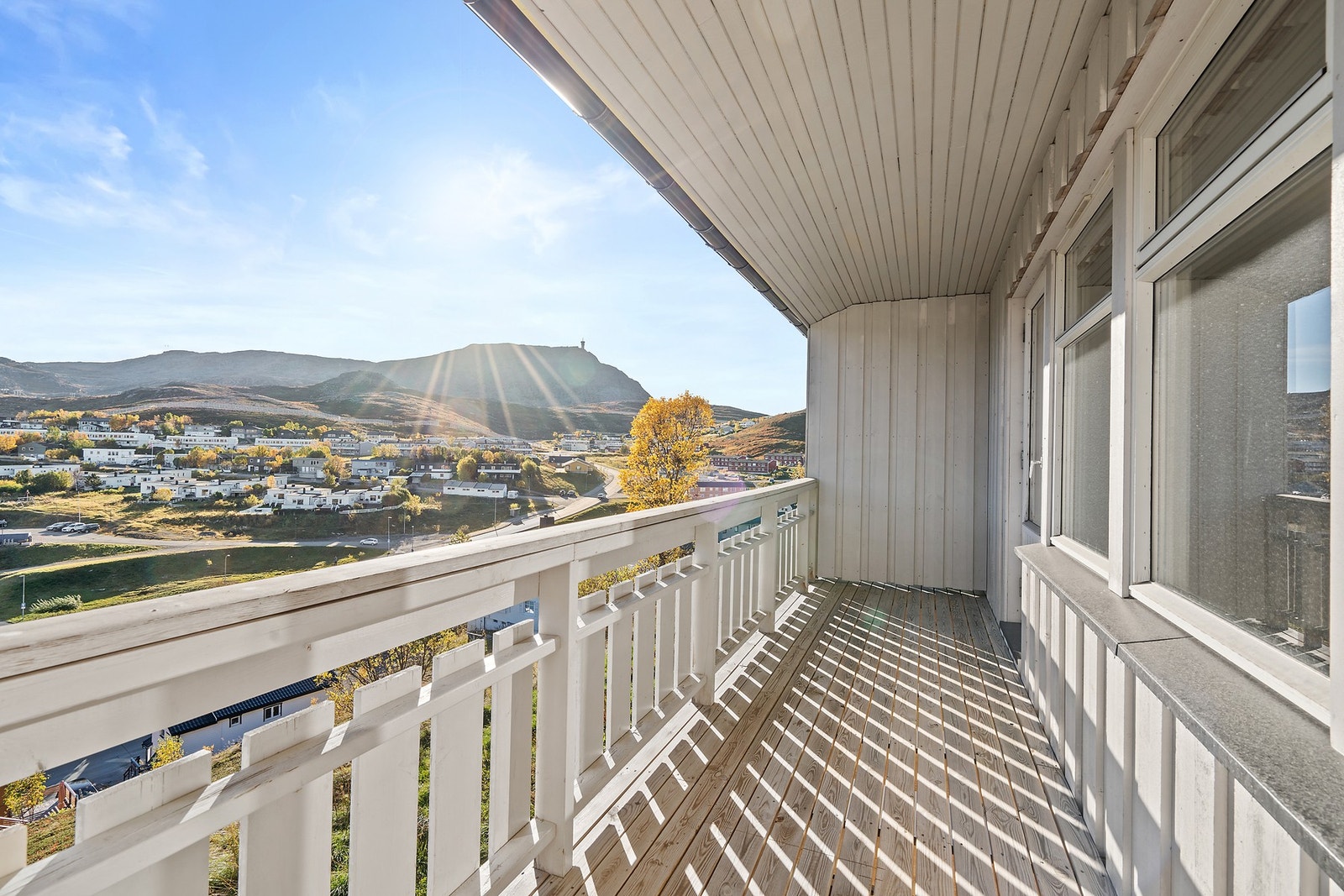 Utsikt fra balkong Galleribilde