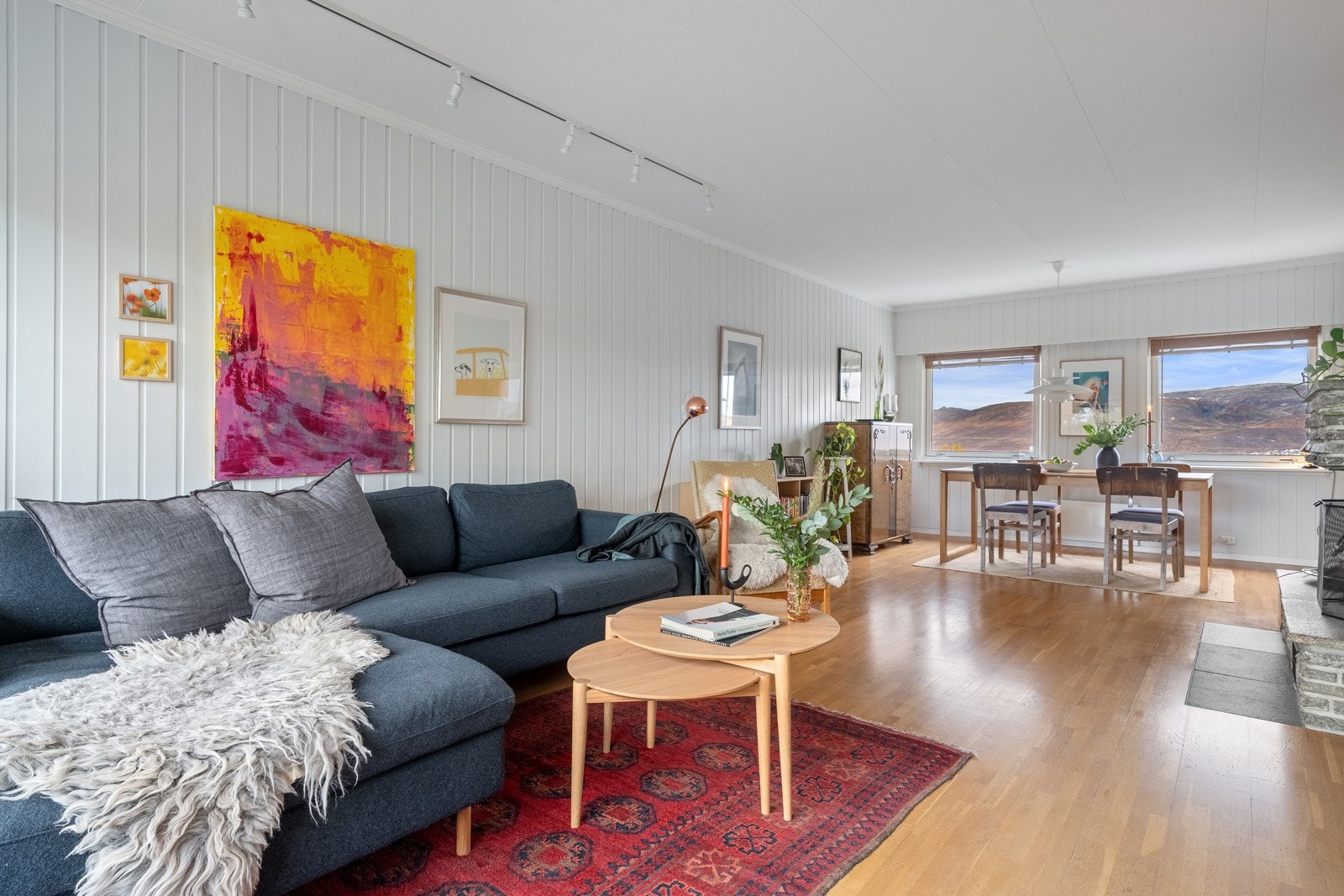 Leiligheten har en praktisk planløsning som bidrar til flere muligheter når det kommer til møblering.