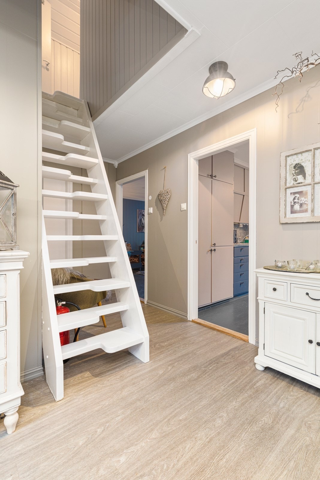 Trapp til loft Galleribilde