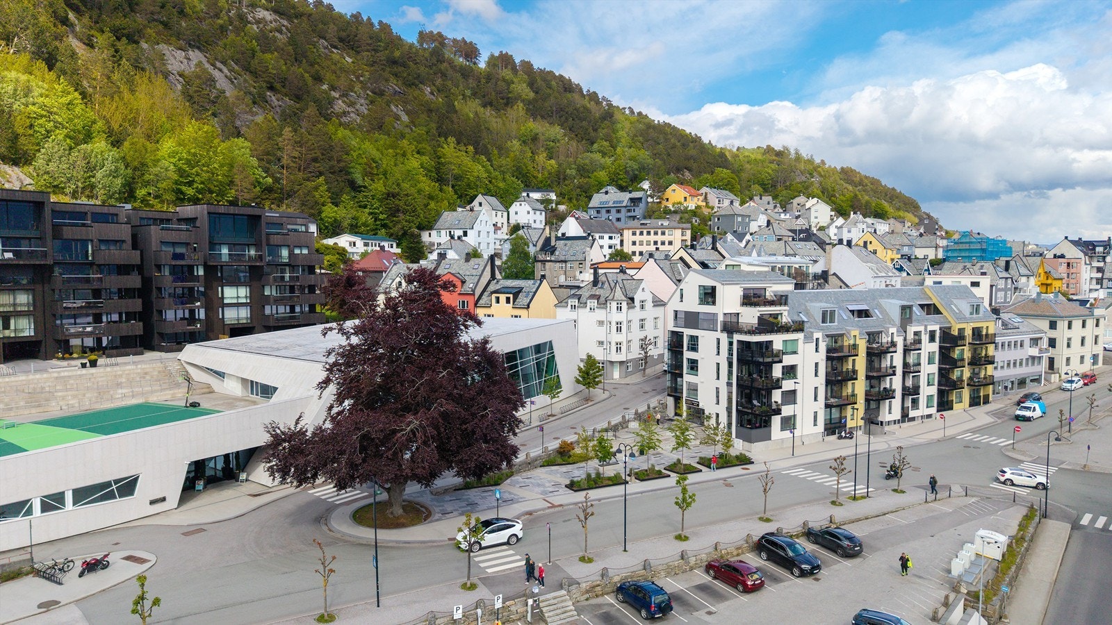 Velkommen til Parkgata 22 presentert av Krogsveen v/Eiendomsmegler/Partner Marit Stuen Aursnes Galleribilde
