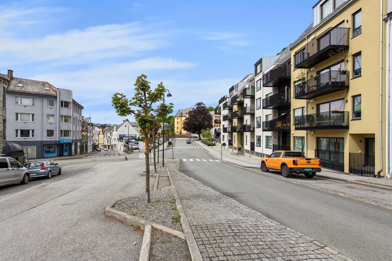 Nærområdet ved Storledbakken like øst for eiendommen Galleribilde