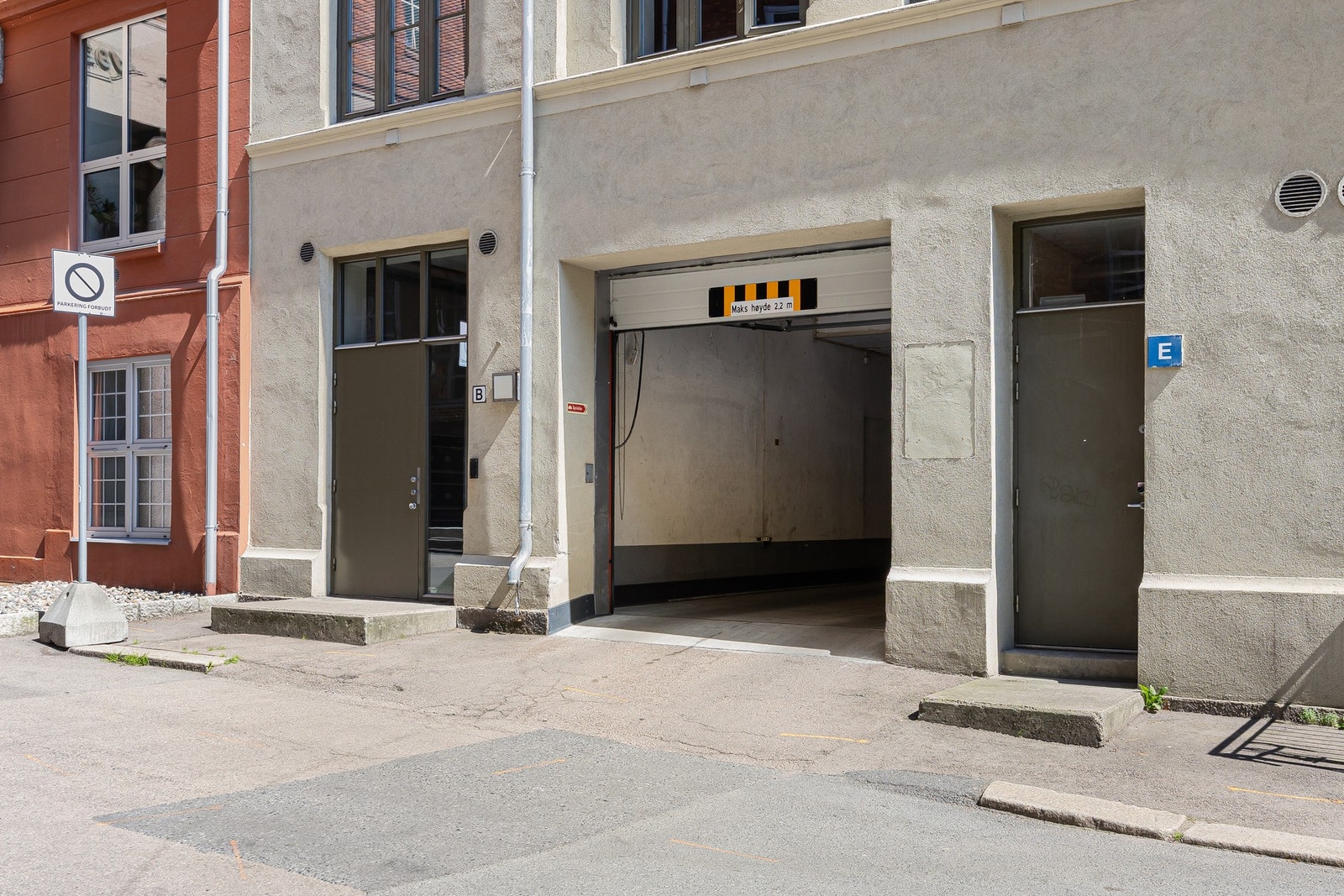 Det følger med portåpner. Galleribilde