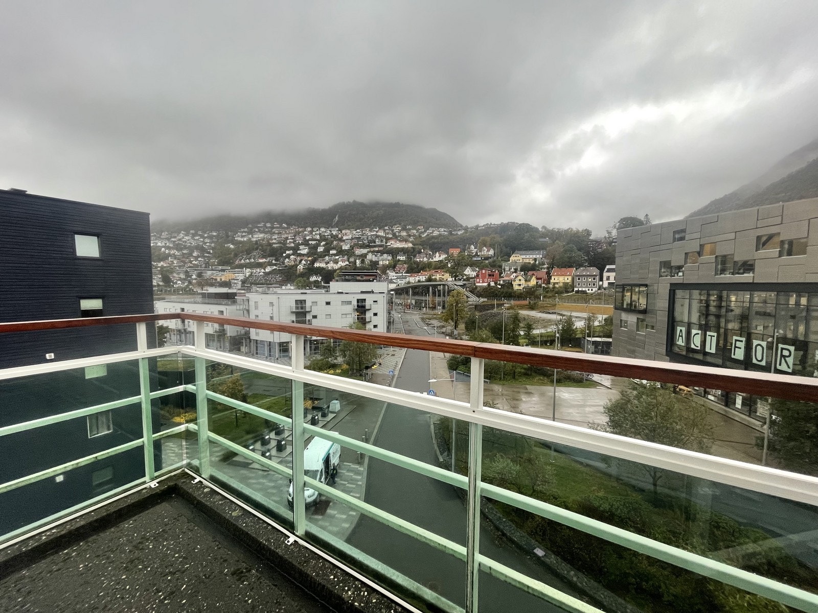 Terrasse med fin utsikt Galleribilde