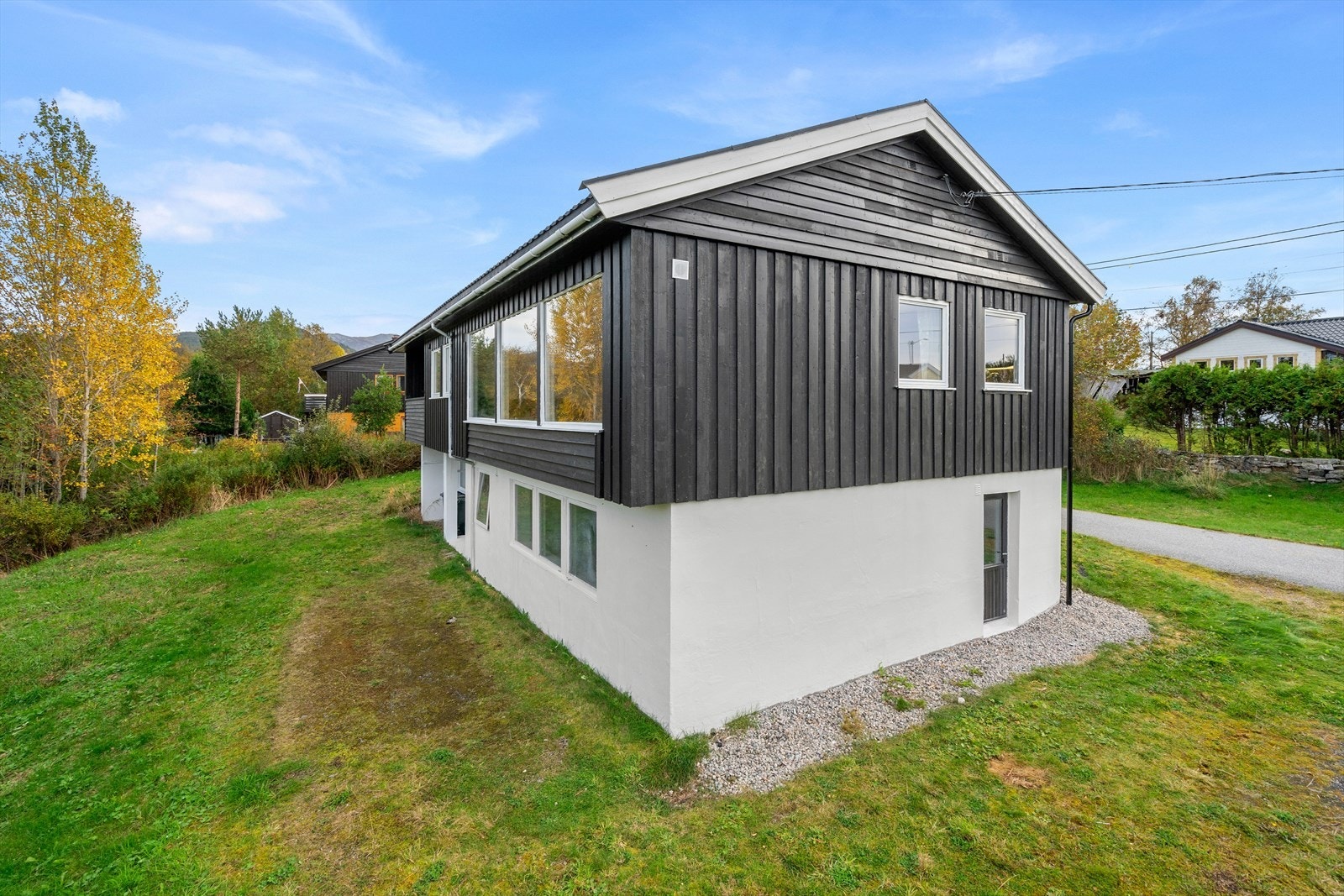 Din lokale eiendomsmegler Henrik Kleivens har gleden av å presentere Haugan 11! Galleribilde