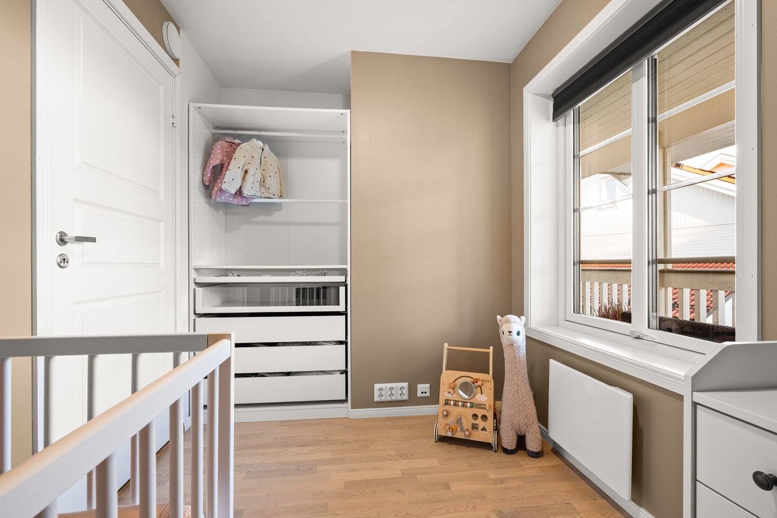 Soverommet i en delikat fargepalett. Galleribilde