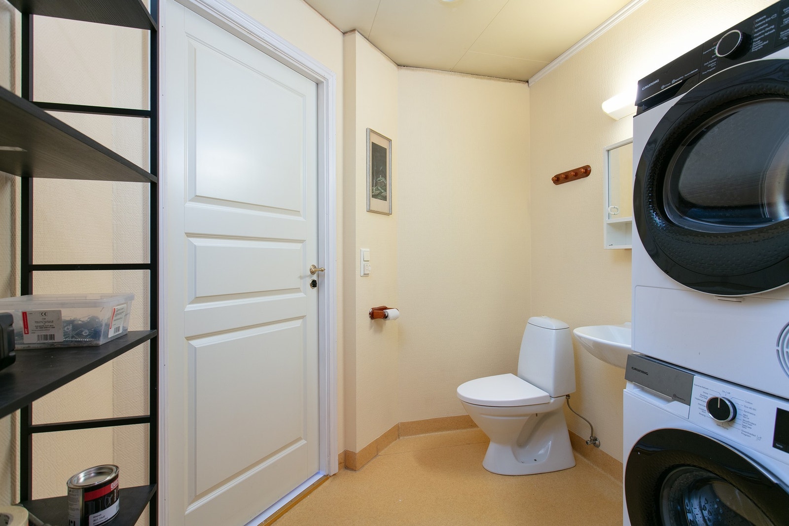 Vaskerom med WC Galleribilde