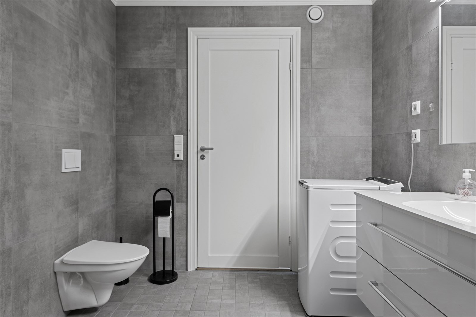 Det er også opplegg til vaskemaskin på badet. Galleribilde