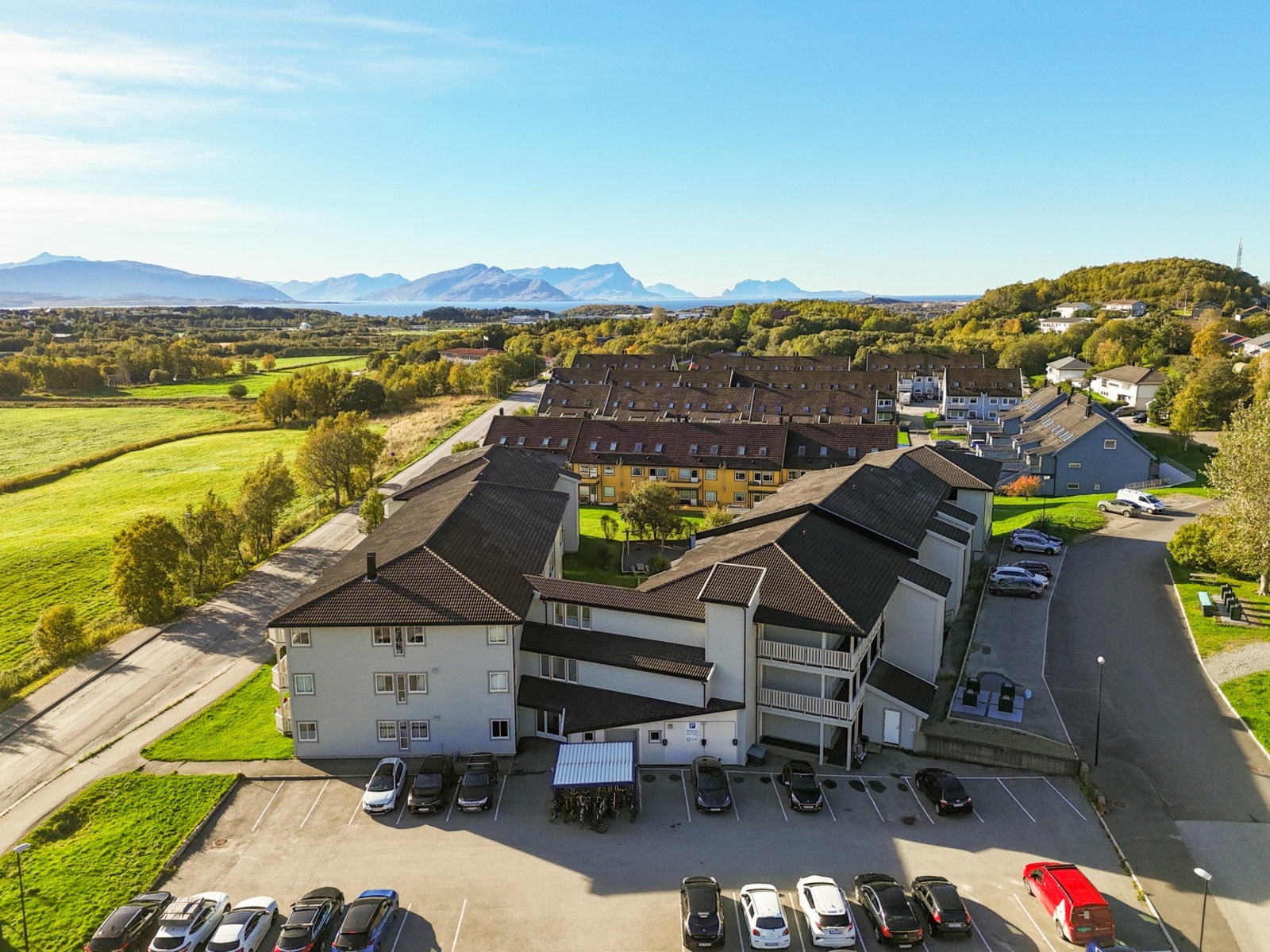 Leiligheten ligger i et populært og fint område, med svært kort vei til flotte turområder. Galleribilde