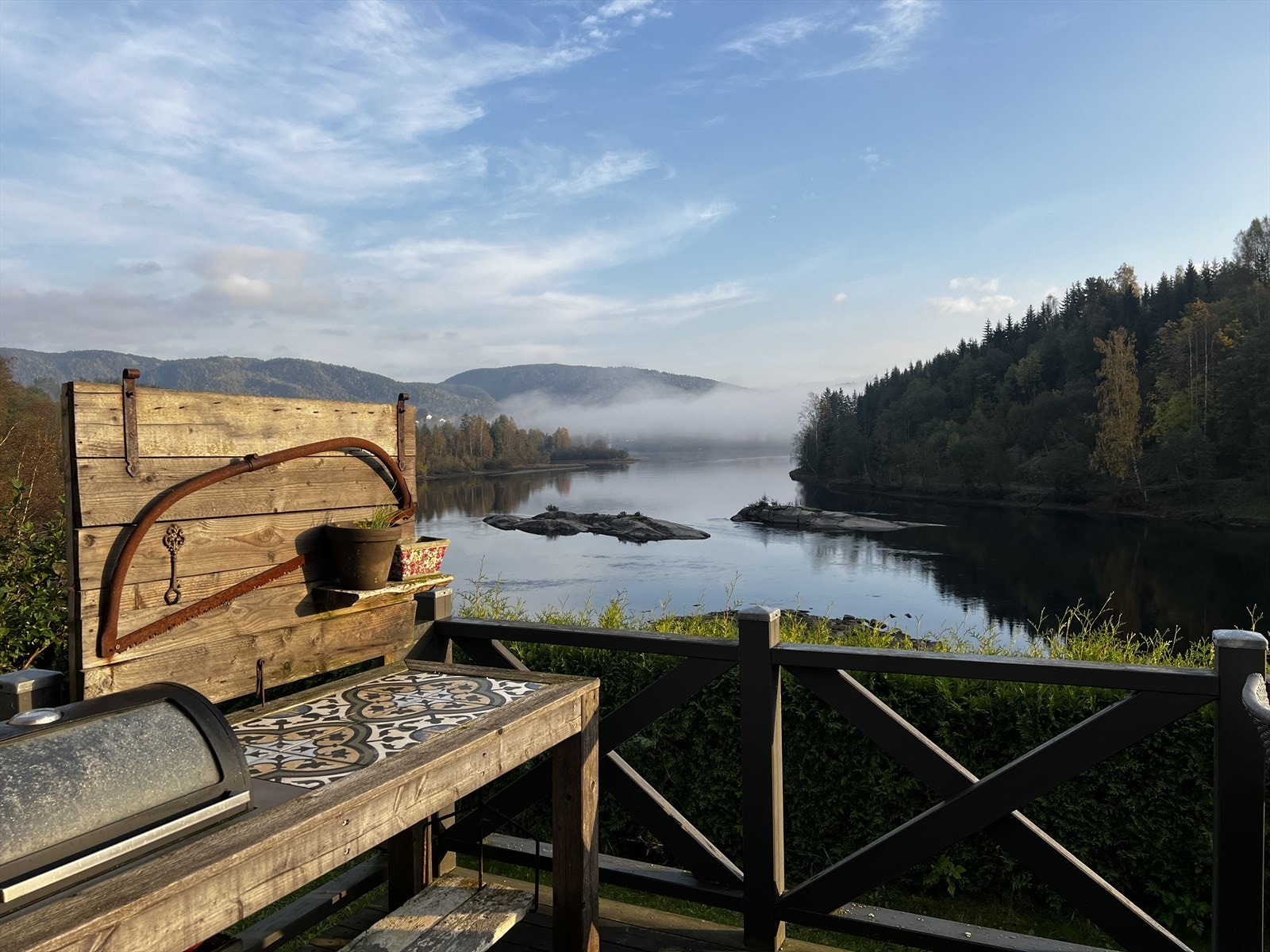 Stemningsbilde med tåke. Galleribilde