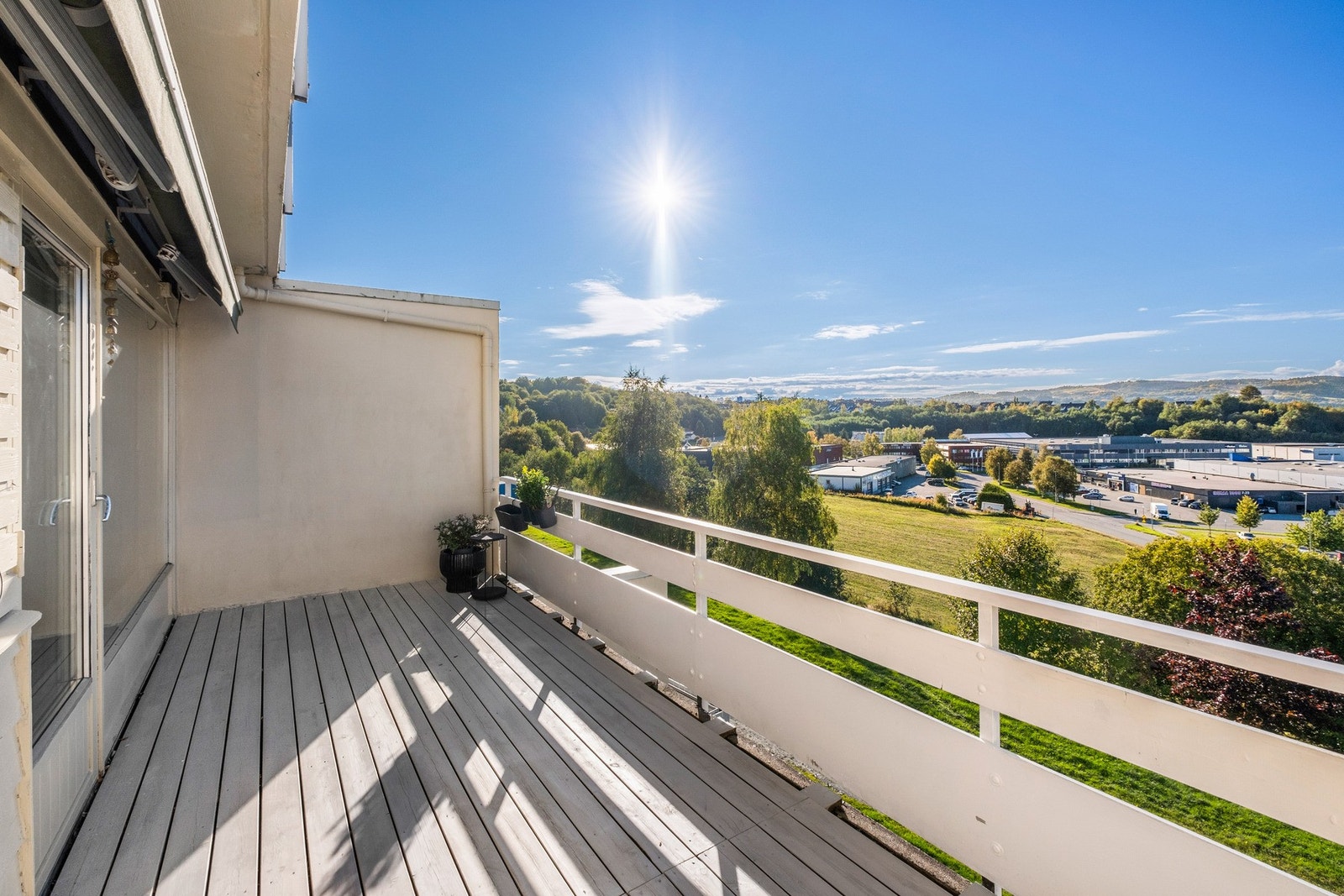 En romslig 2-roms terrasseleilighet beliggende i Fossegrenda. Galleribilde