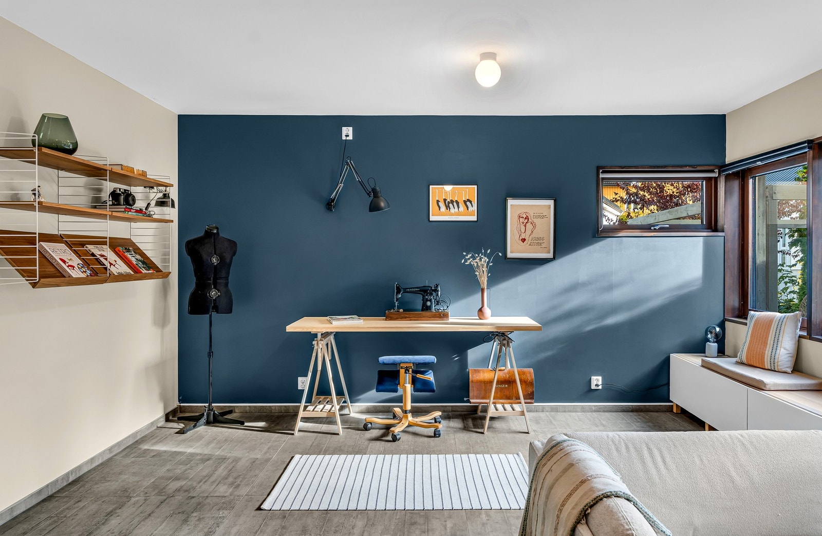 I byggetegningene er det tilrettelagt for å sette opp lettvegg for å få et ekstra soverom her, perfekt som ungdomsrom, gjesterom eller barnerom. Galleribilde