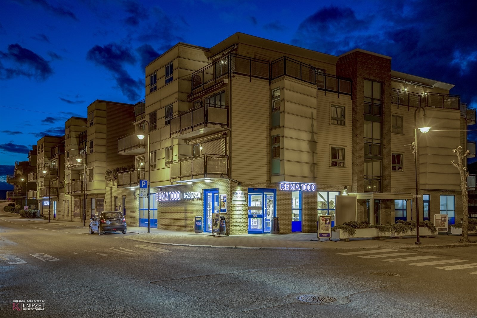 Kveldsstemning i sentrum Galleribilde