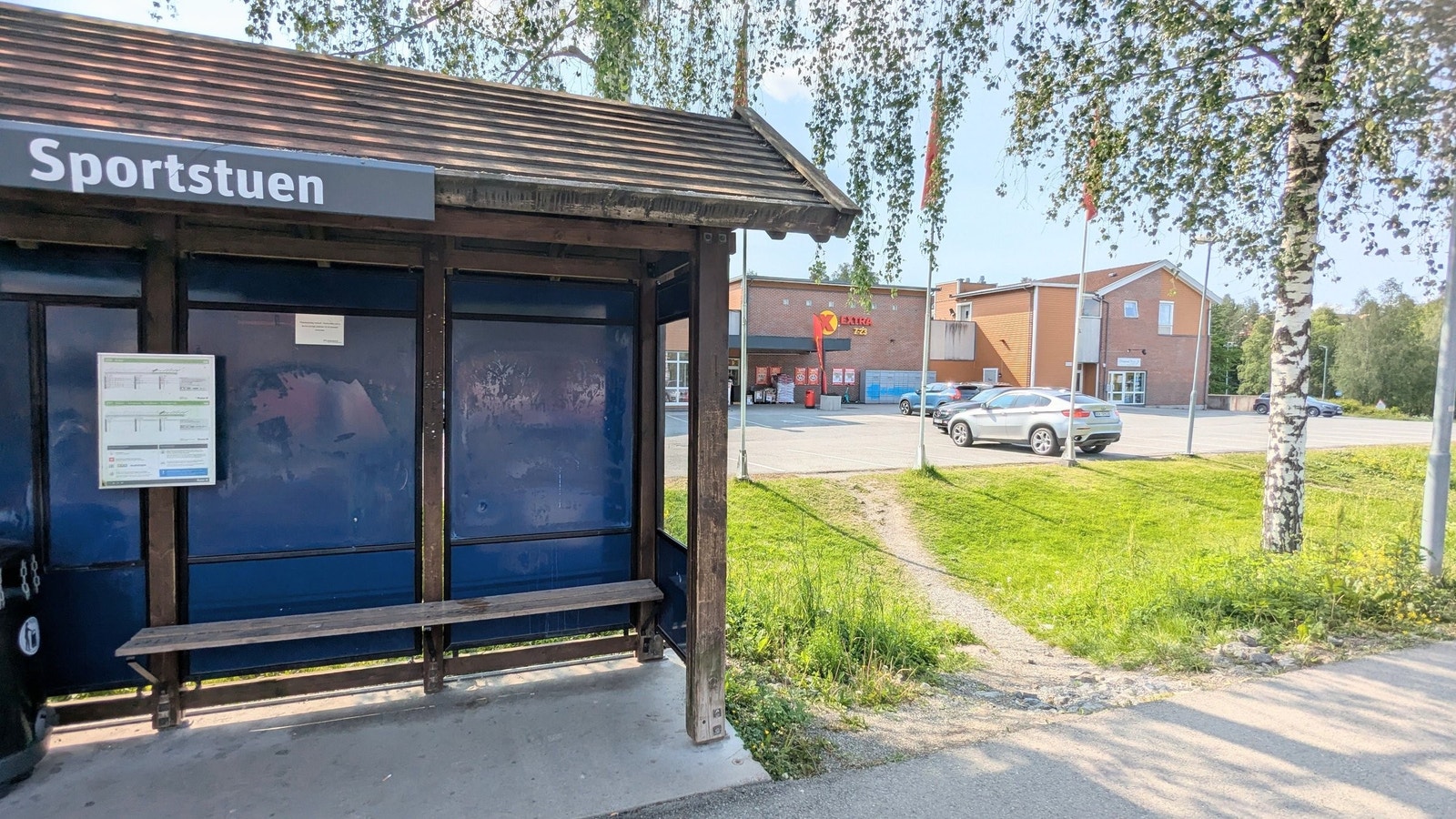 Gangavstand til buss og butikk Galleribilde