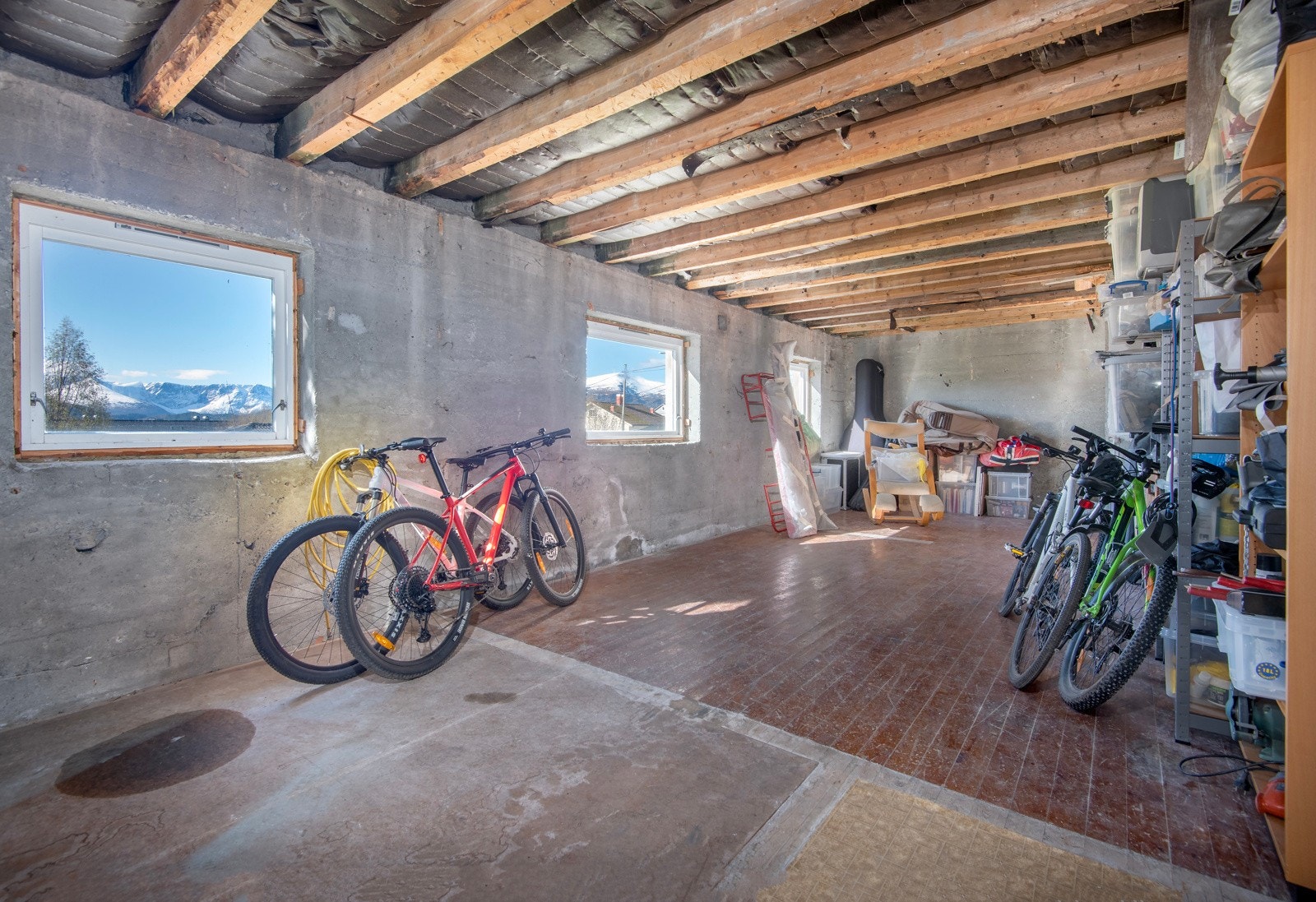 Det har tidligere vært godkjent leilighet i underetasjen, se salgsoppgave for mer informasjon. Galleribilde