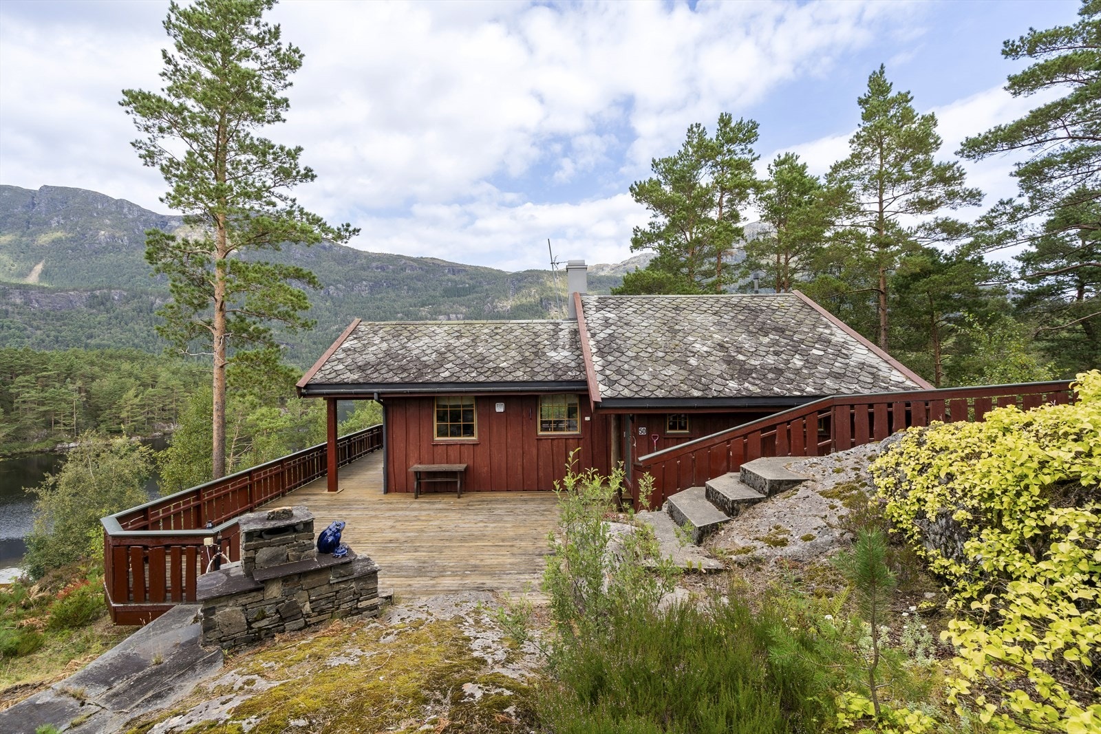 Velkommen til Saghaugen 50, presentert av eiendomsmegler Christoffer Haugeberg Våge Galleribilde