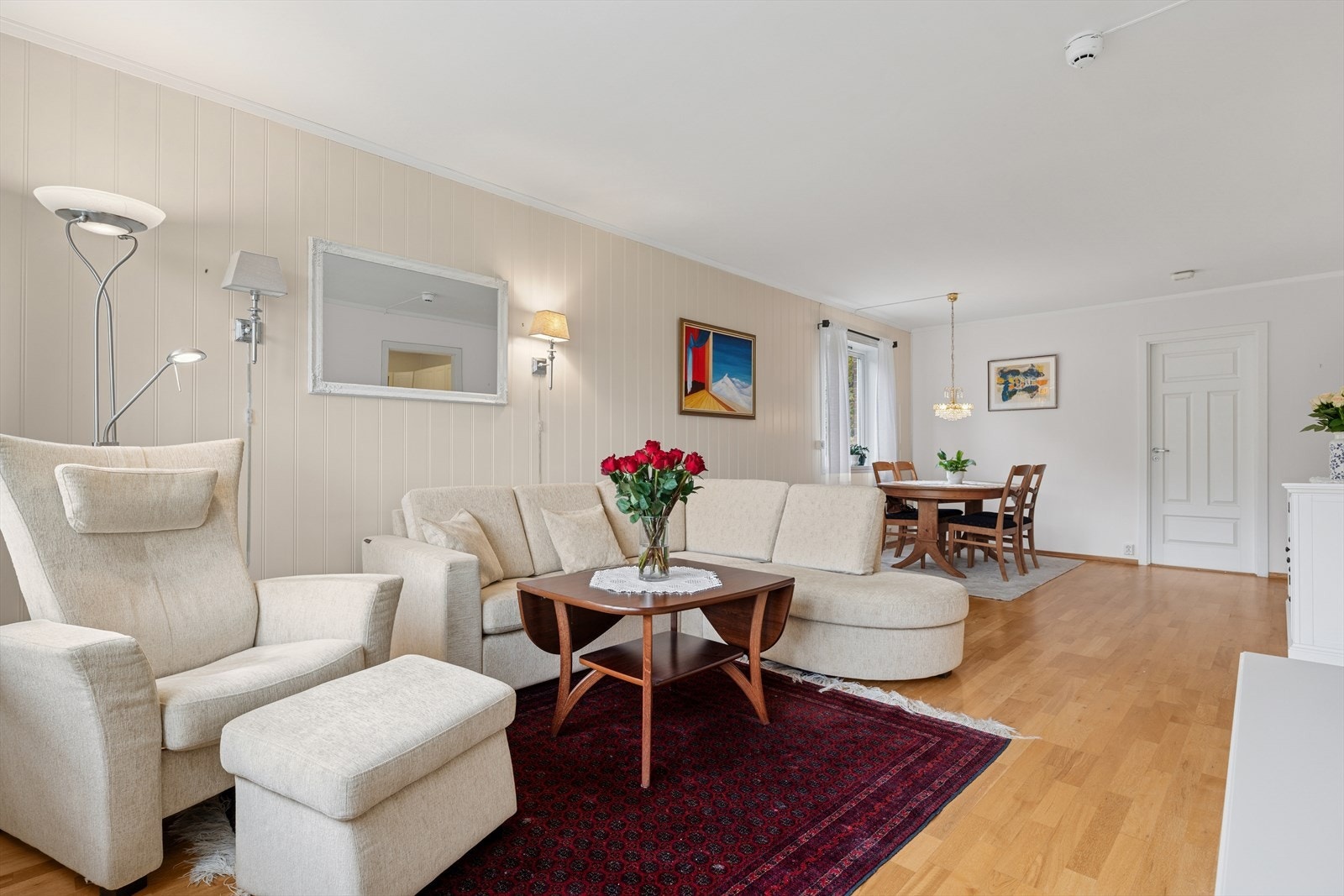 DnB Eiendom ønsker deg velkommen til Hønefoss og eiendommen Ringveien 9A! Galleribilde