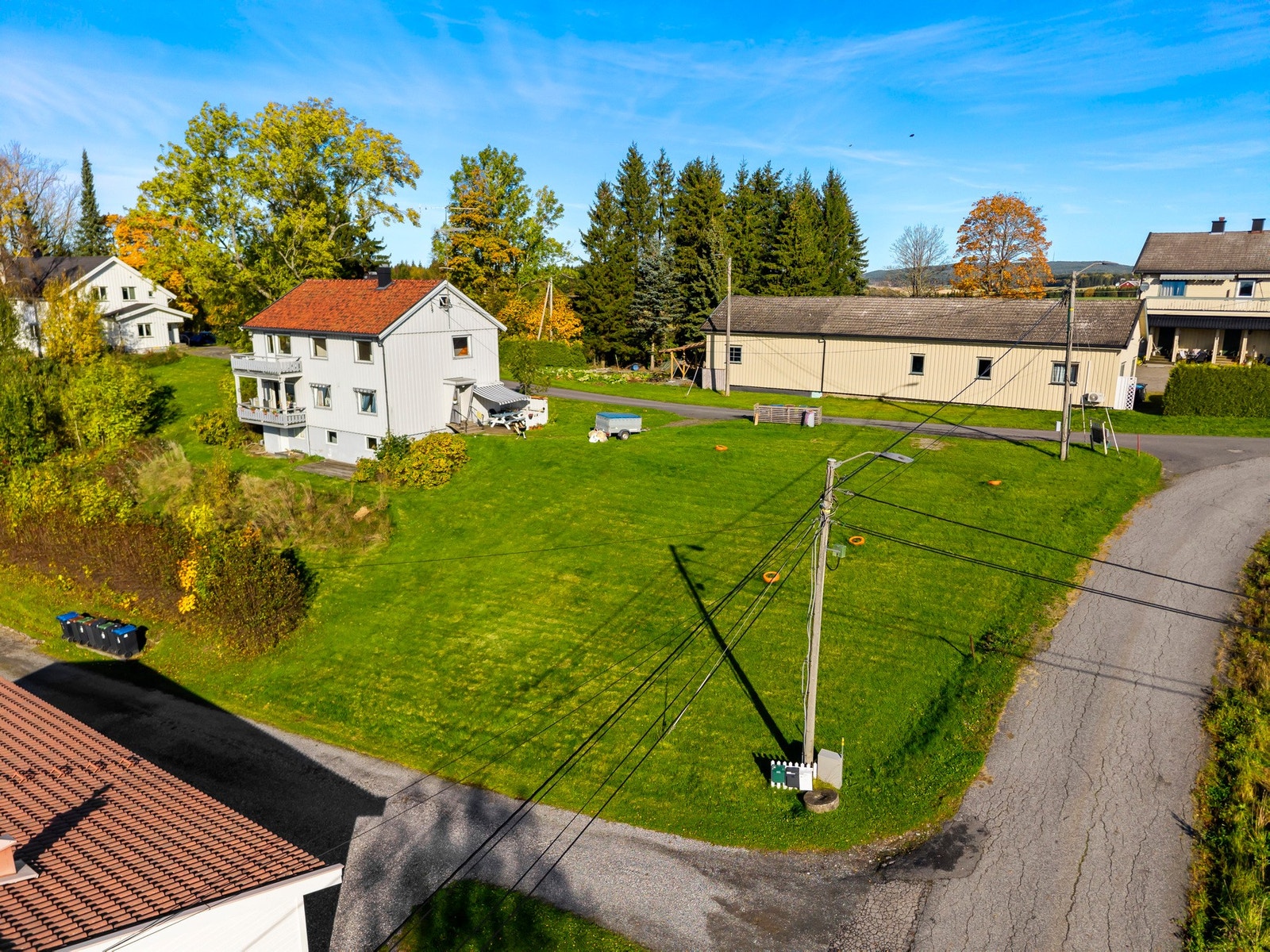 På denne tomten kan man bygge én boenhet og BYA være opptil 30%. Galleribilde