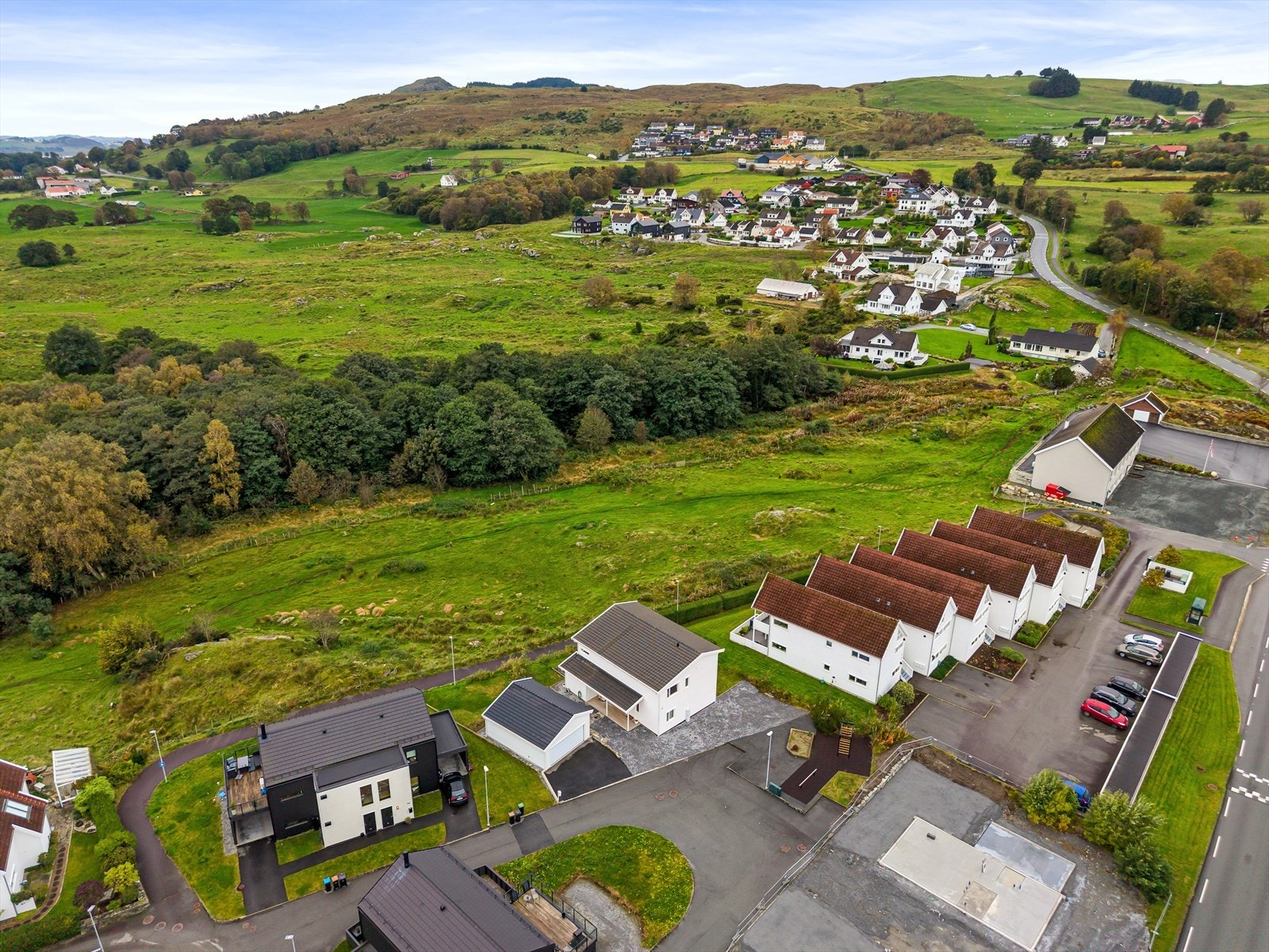 Boligen ligger i et nyere boligfelt på Østhusvik Galleribilde