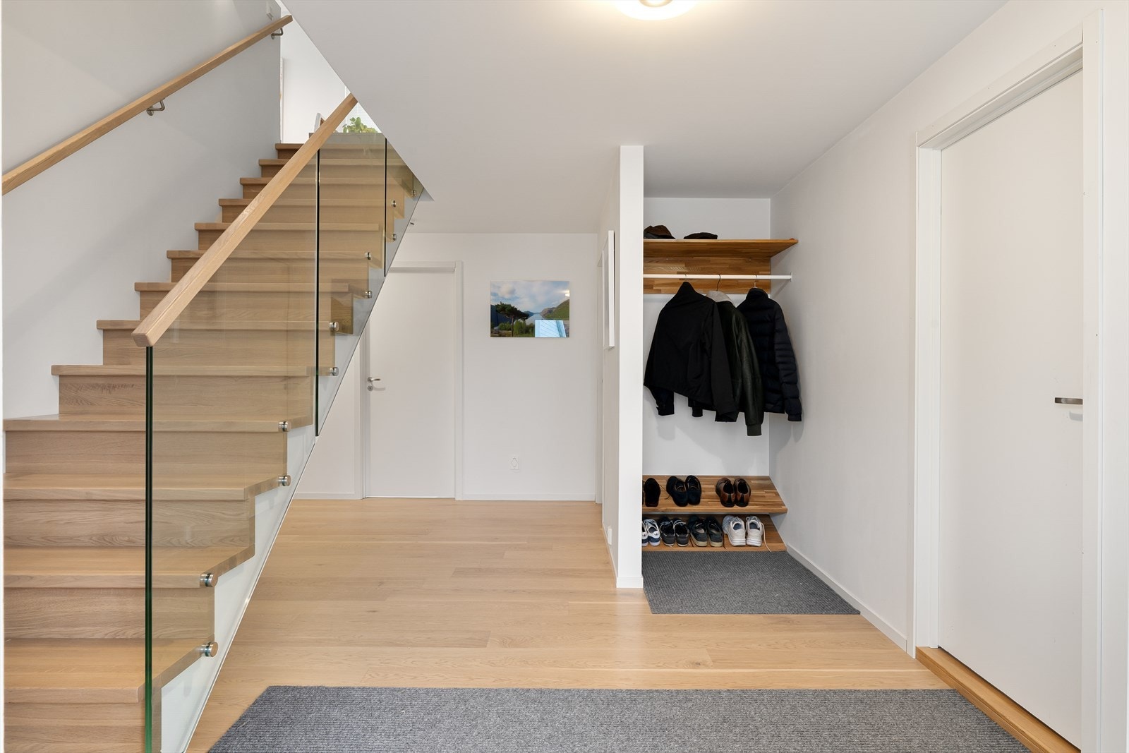 Entré med garderobeplass Galleribilde