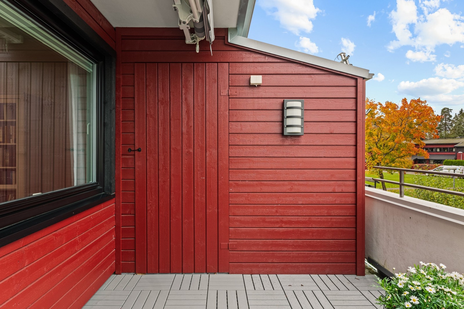 På terrassen er det en utebod | Strømuttak på terrassen | Rekkverk skiftet i 2019/2020 Galleribilde