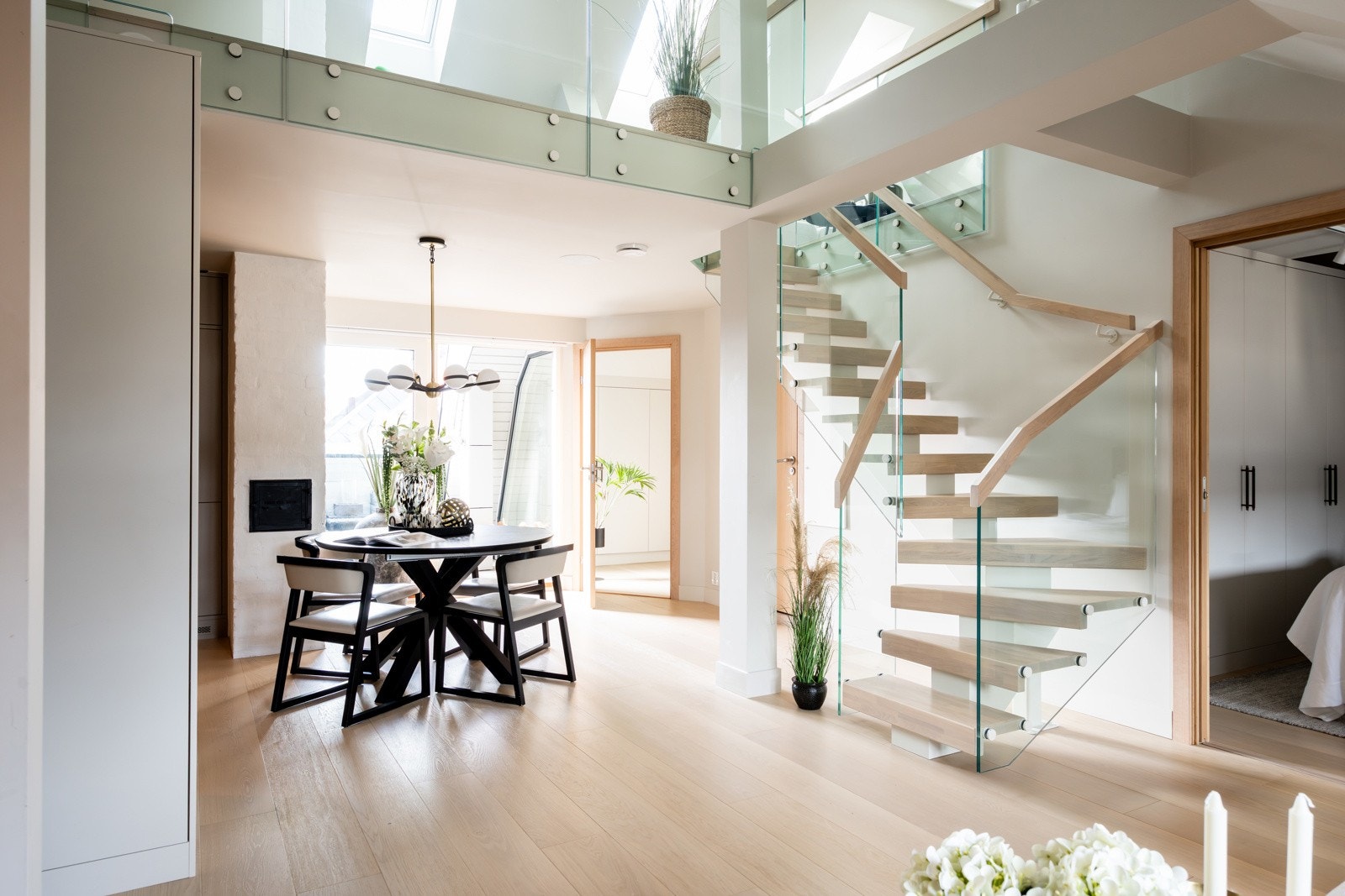 Velkommen til Gimleveien 24A - Presentert av Mick H. S. Rødsten v/ Privatmegleren Park! Galleribilde