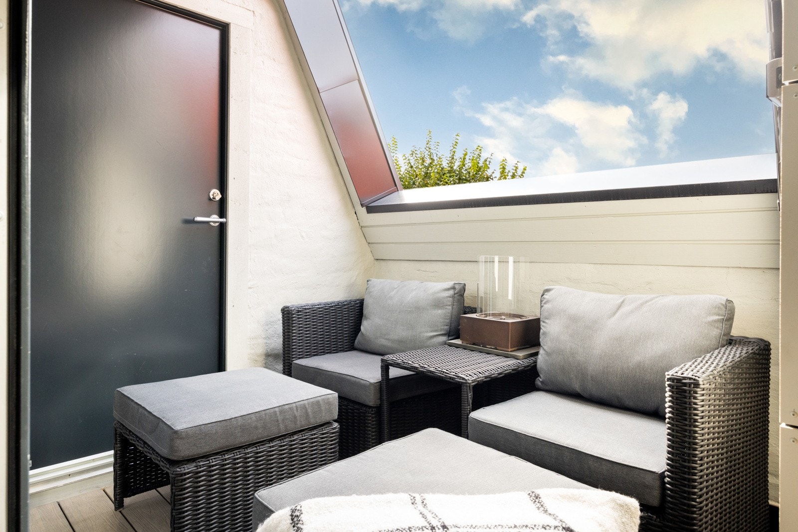 Vestvendt terrasse med fantastiske solforhold. Galleribilde