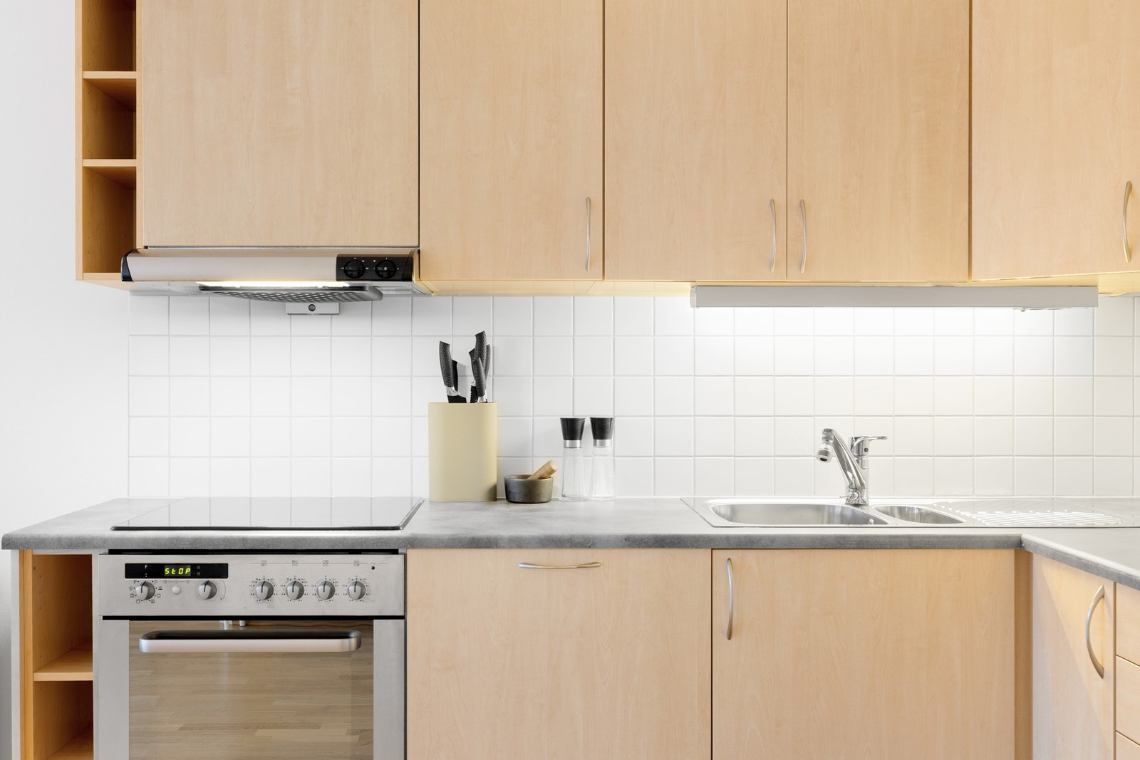 Integrerte oppvaskmaskin ble skiftet i 2023. Kjøkkenet har fått tilstandsgrad 1 av takstmann. Galleribilde