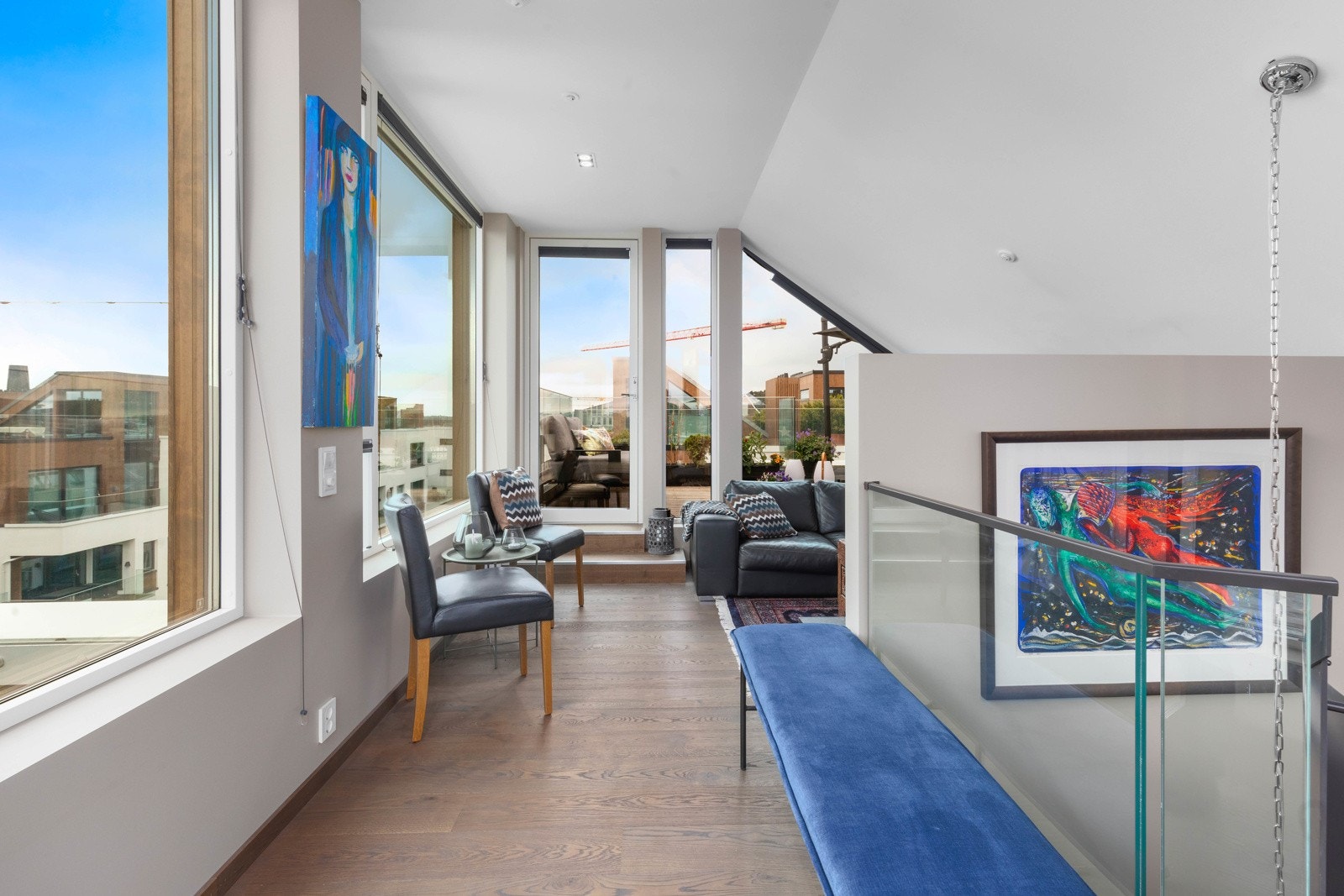 Fra boligens andre etasje er det nydelig utsikt utover byen Galleribilde