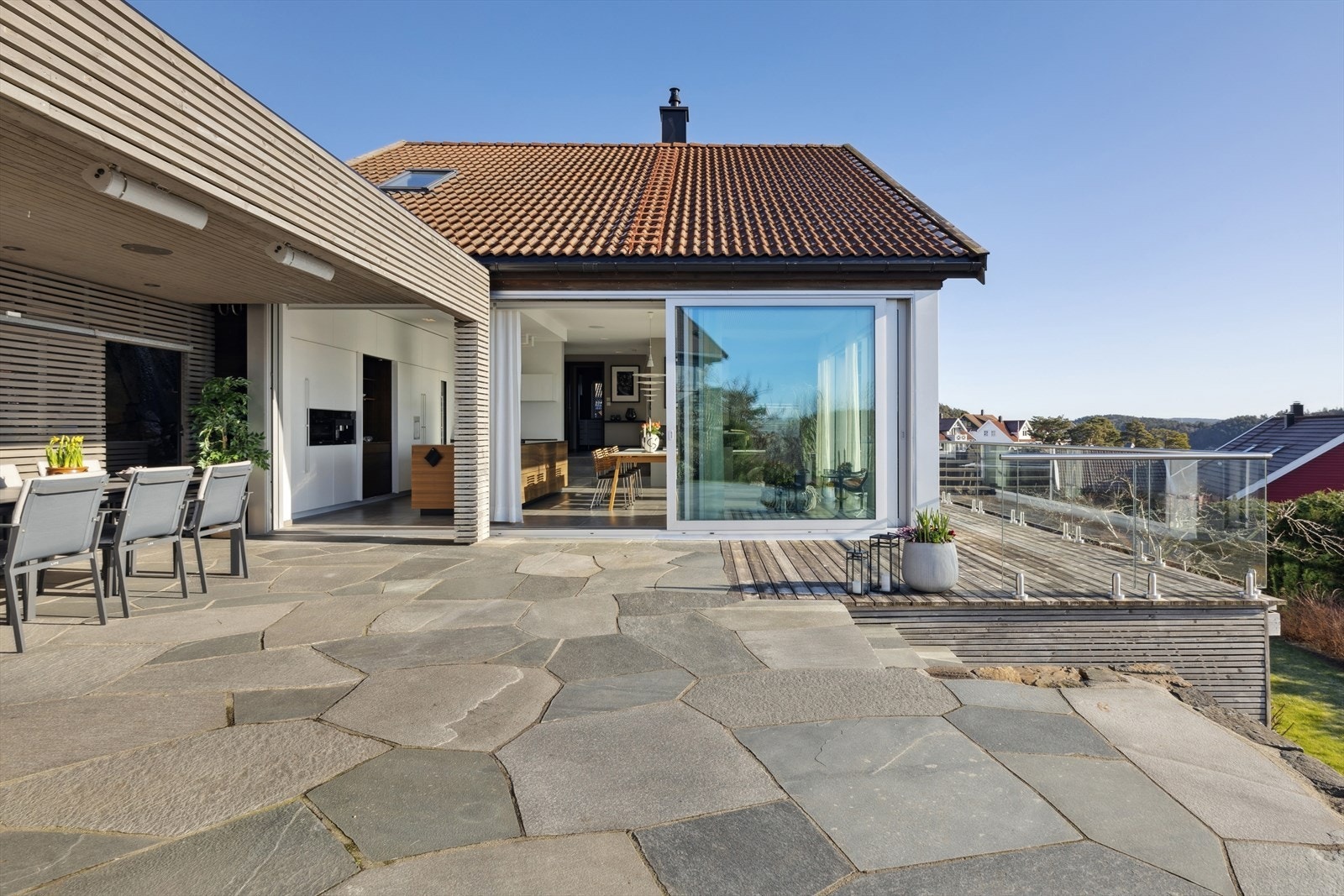 Her er god plass for utemøbler på terrassen/uteområdet Galleribilde