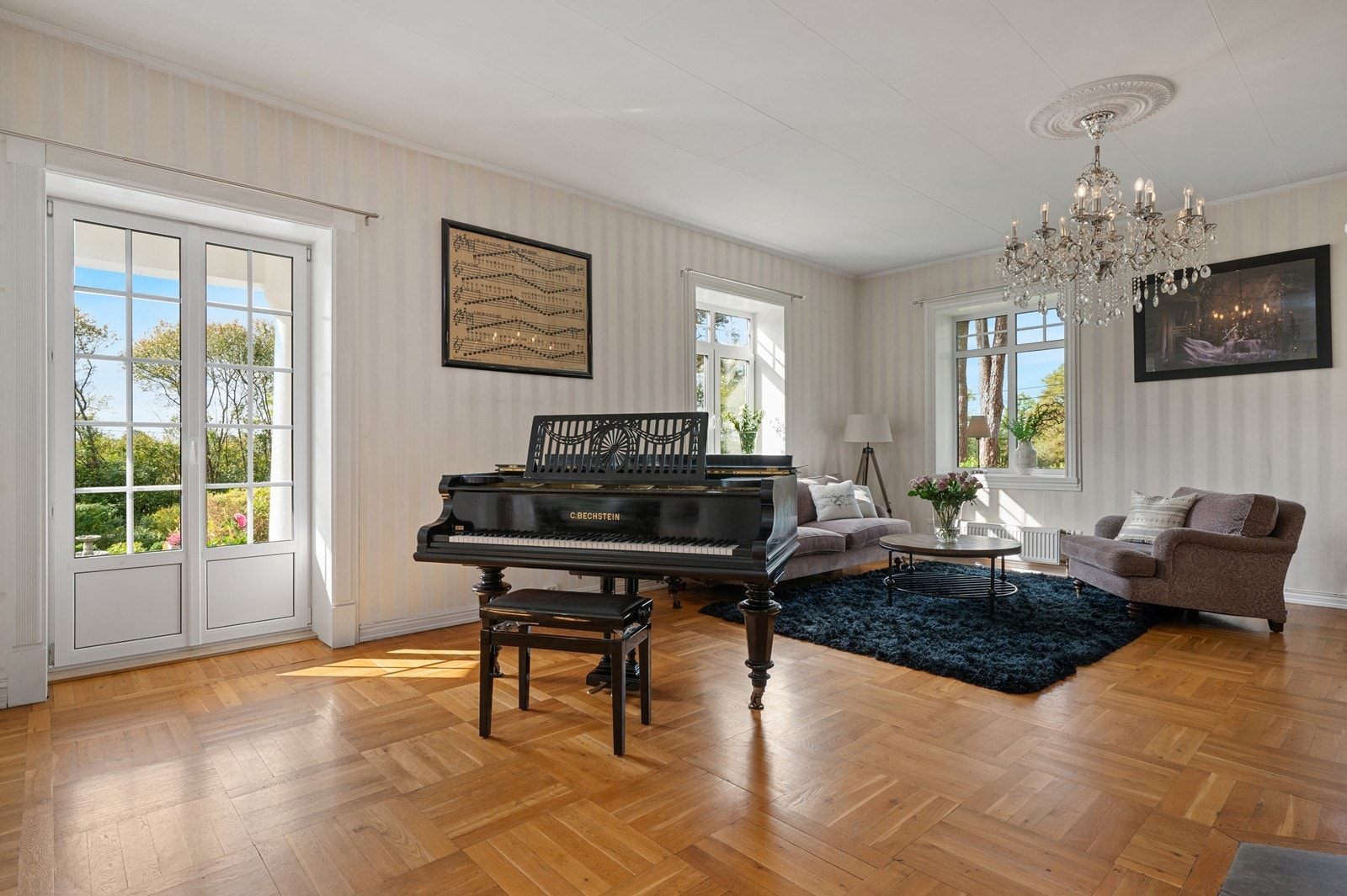 Lyst og lett uttrykk med godt lysinnslipp! Galleribilde