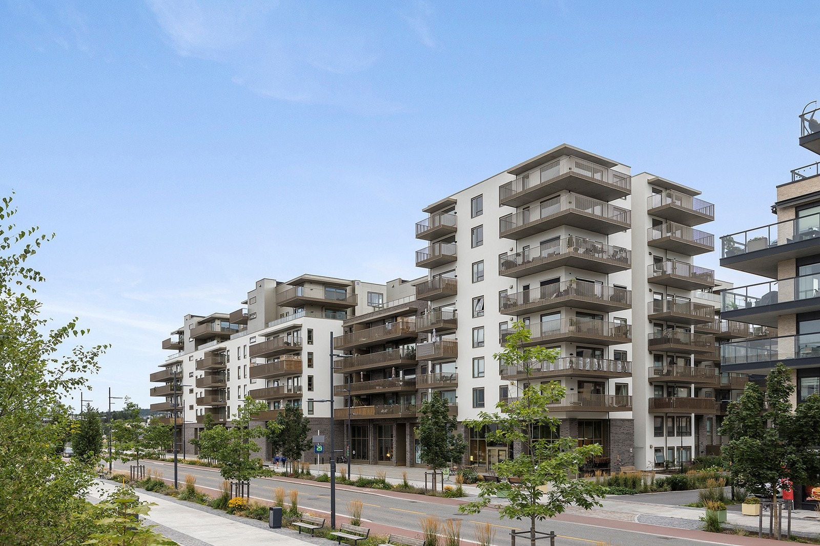 Korte avstander og enkel transport rundt i nærmiljøet, med fokus på butikker og et dempet trafikkbilde. Galleribilde