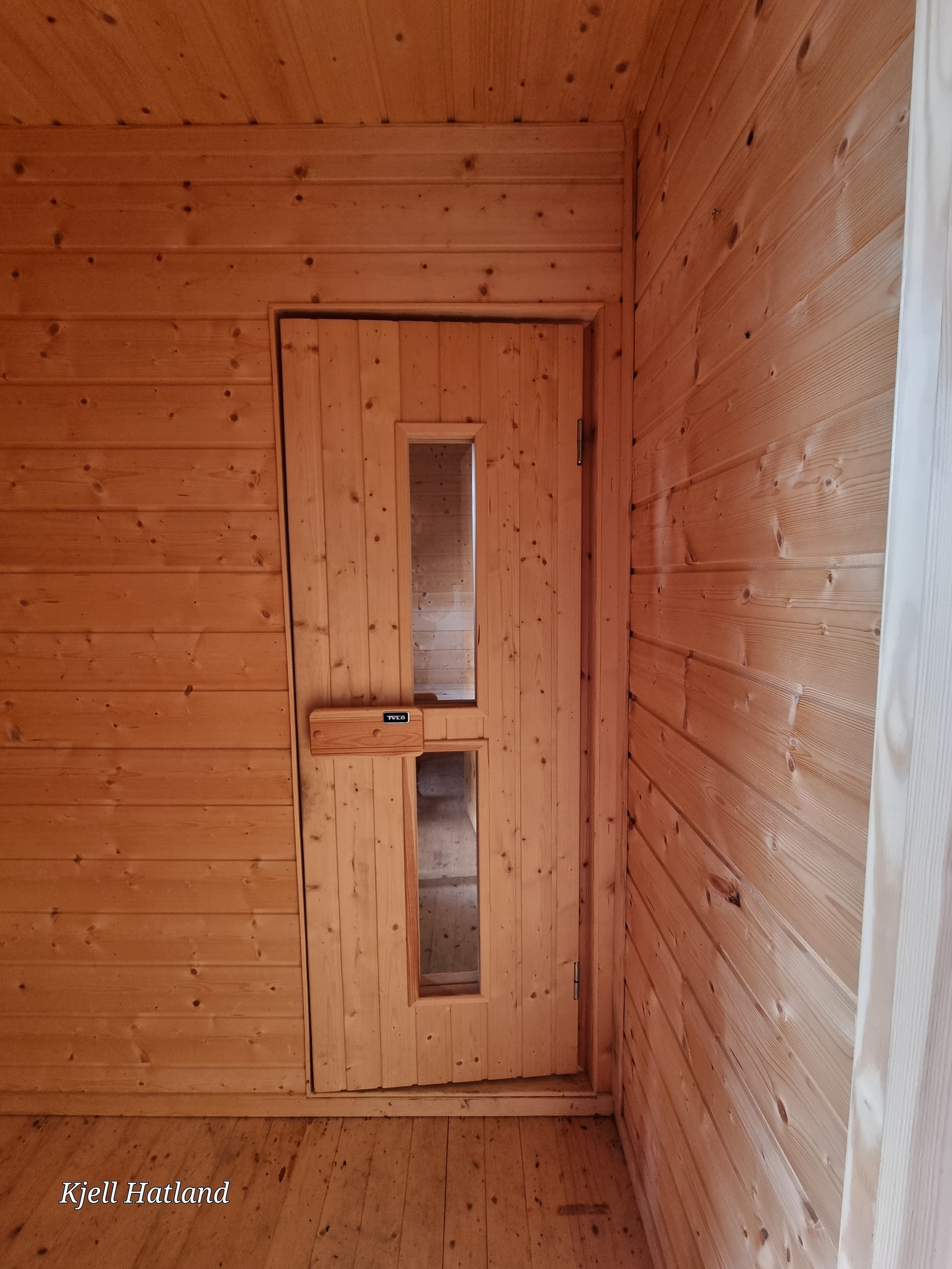 Forgang til badstue i uthuset Galleribilde