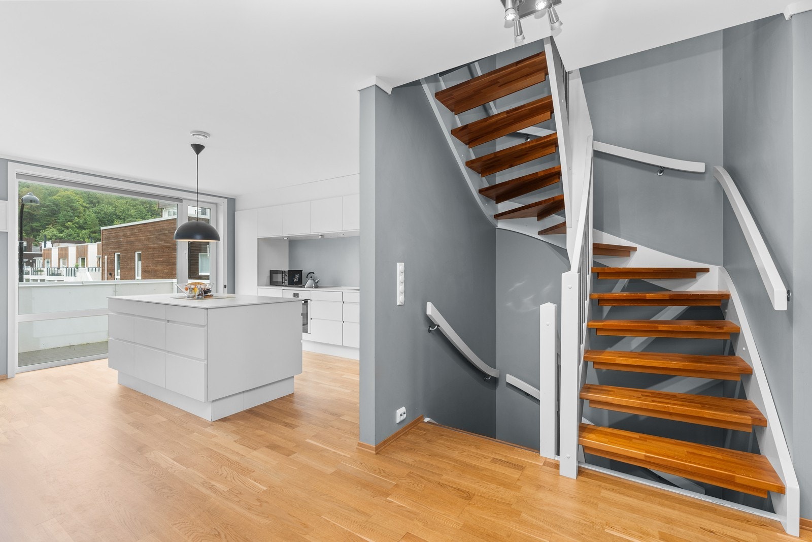 Trappeløpet til 1. etg og 3. etg Galleribilde