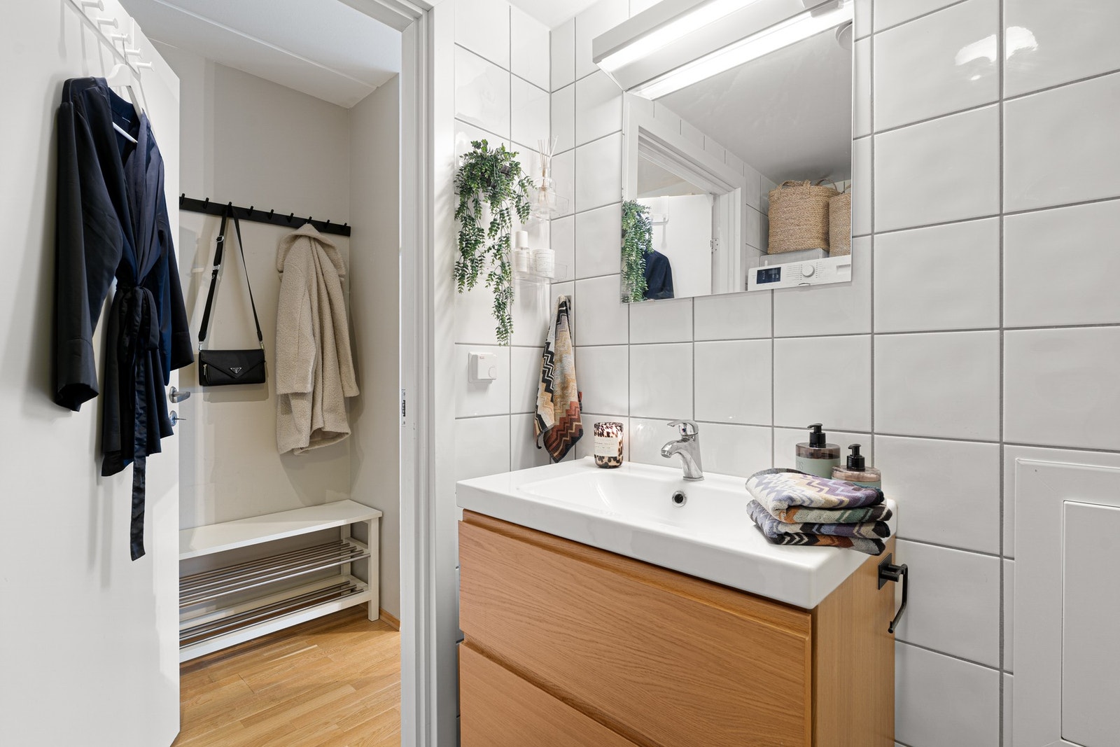 Flislagt bad fra byggeår (2006) med varme i gulvet. Galleribilde