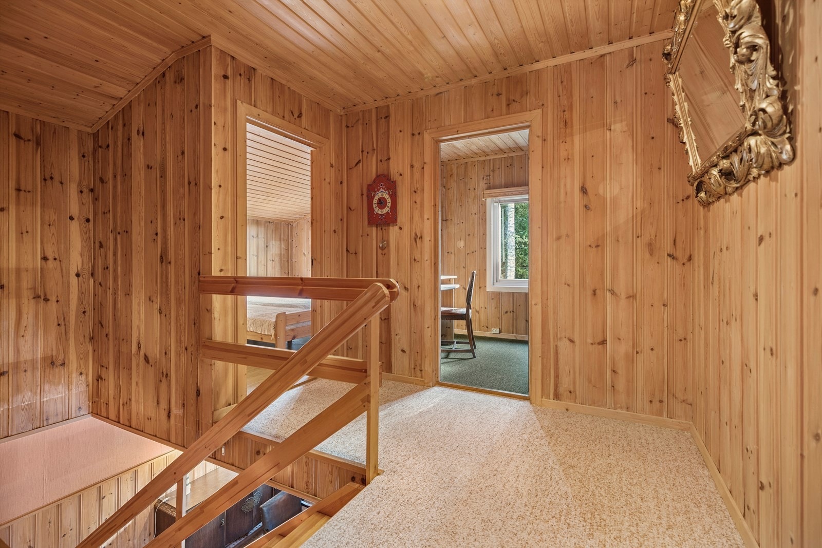 Trappegang ned til kjeller. Galleribilde