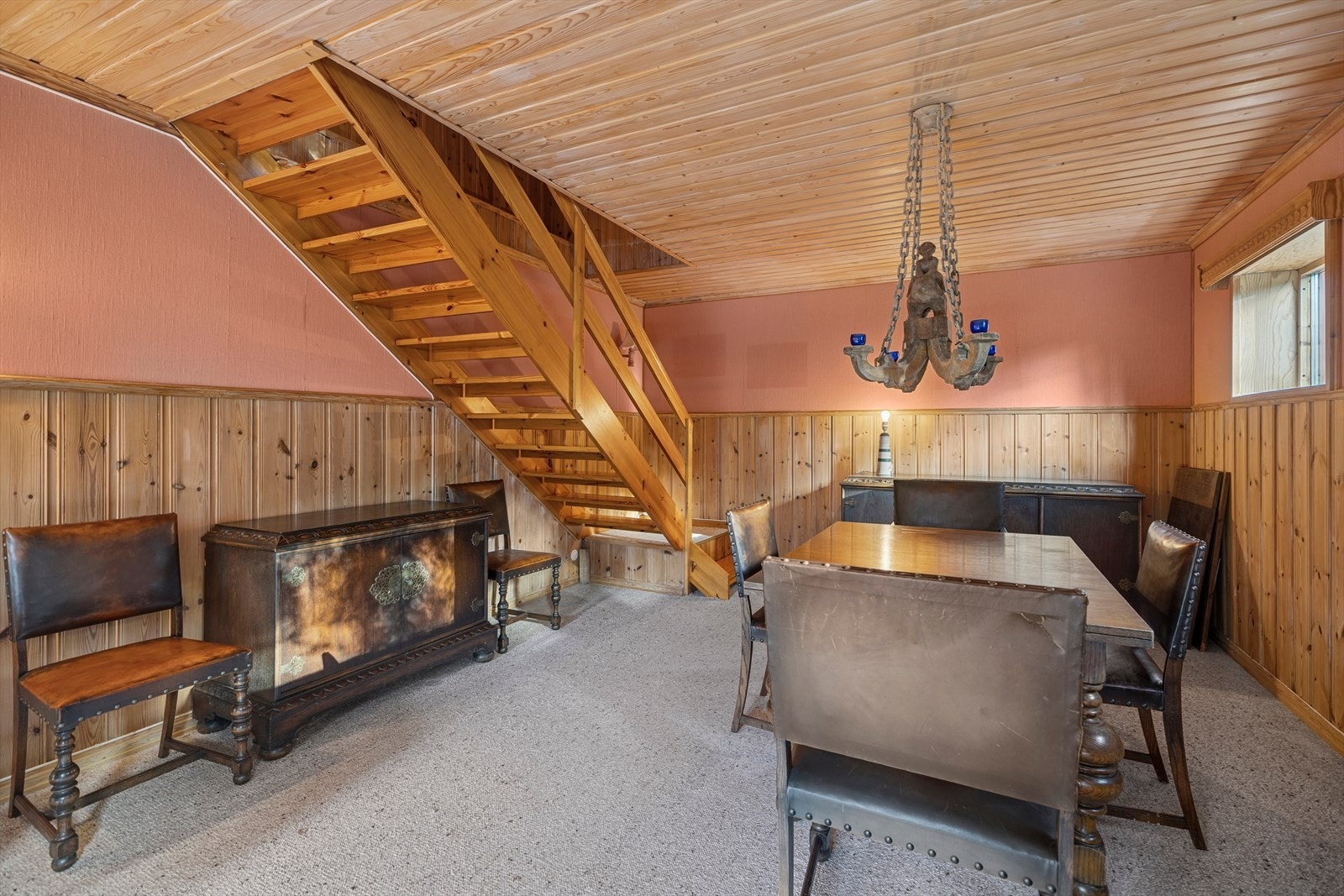 God plass til langbord. Galleribilde