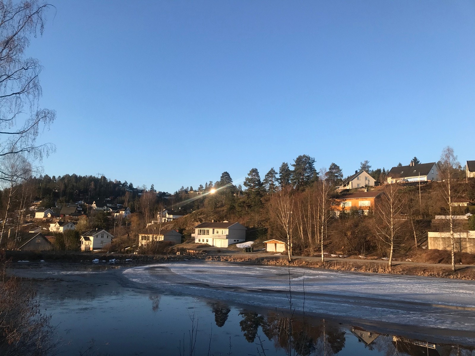 Eiendommen/prosjektet sett fra hovedveien Galleribilde