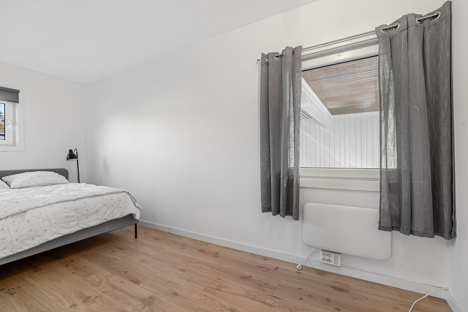 Soverom nr. 3 er slått sammen til et større avlangt soverom. Galleribilde