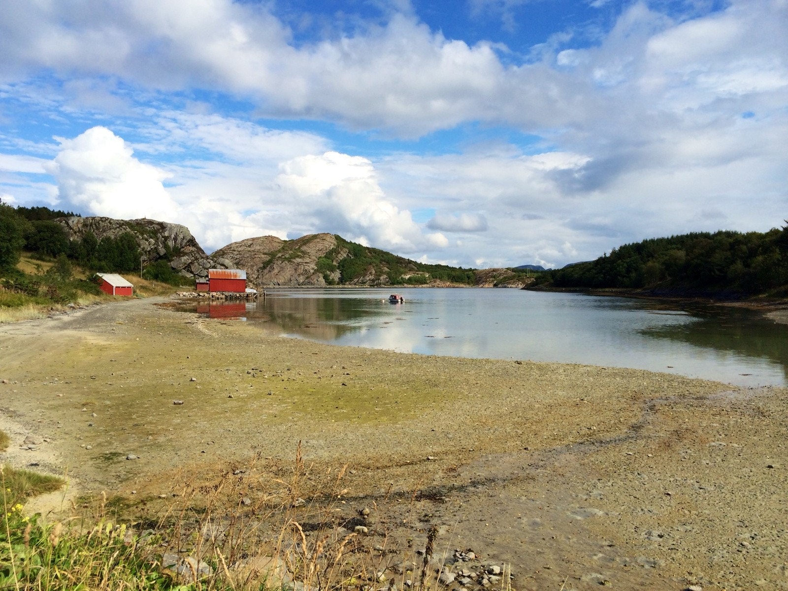 Idyllisk område ved Lysøysundet Galleribilde