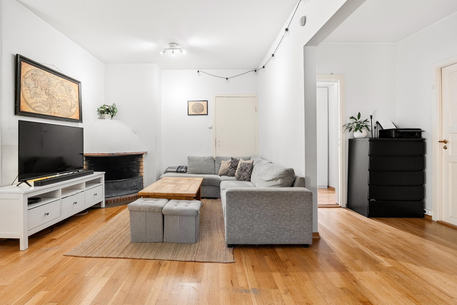 Leiligheten har en godt utnyttet planløsning med fem soverom. Galleribilde