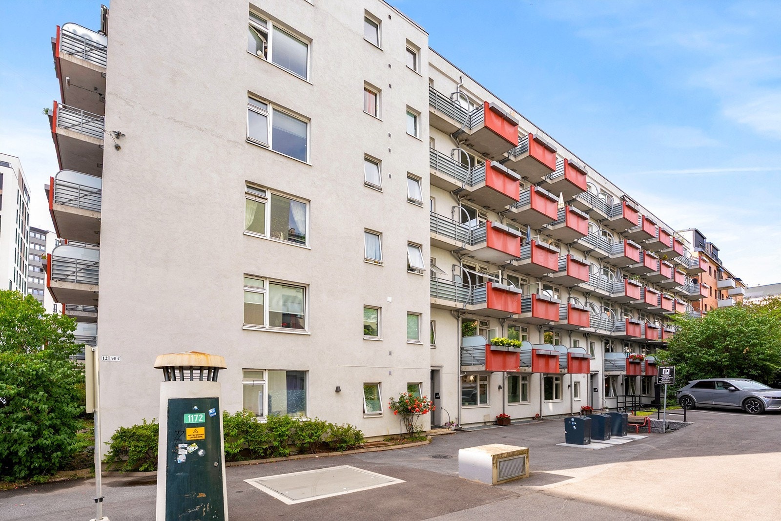 Leiligheten ligger stille og tilbaketrukket mot gårdsrom og er godt skjermet. Galleribilde