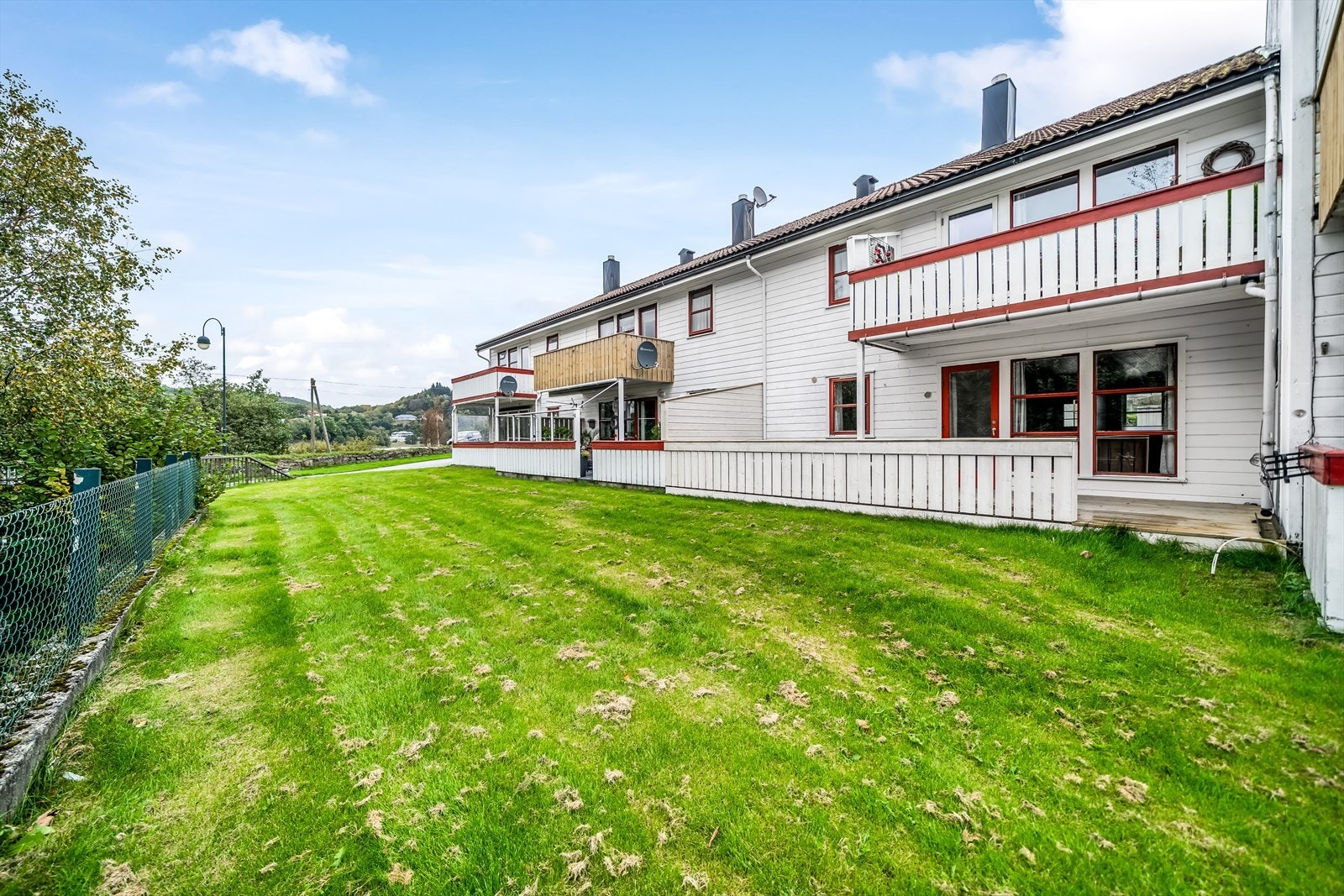 Eiendomsmegler MNEF Anita Cecilie Gabrielsen ønsker velkommen til Abraham Berges vei 36A! Galleribilde