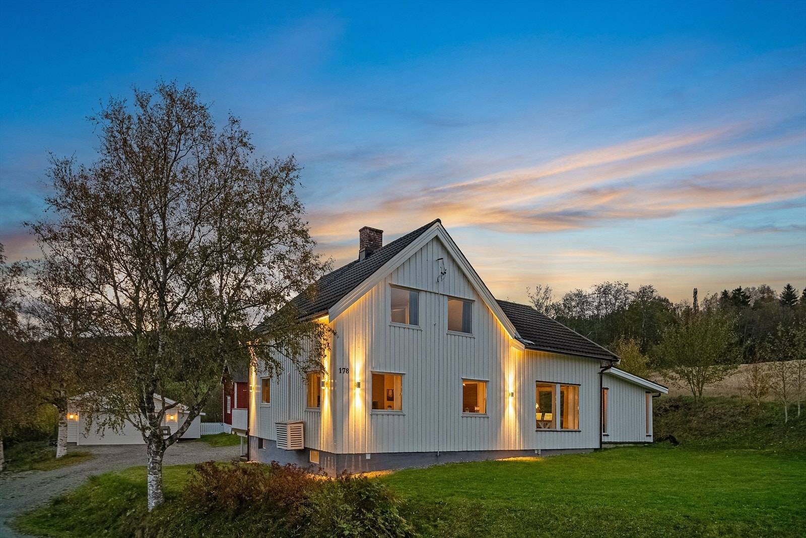 Aktiv Eiendomsmegling ved Ludvig Bøgseth har gleden av å presentere Nerjåren 178. Galleribilde
