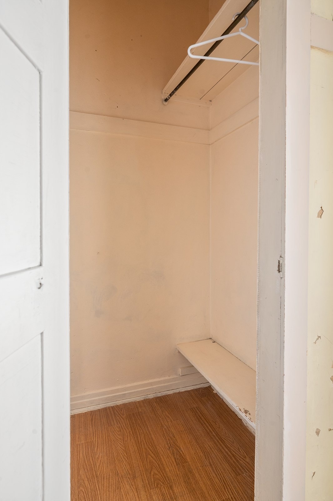 Innvendig bod. Galleribilde