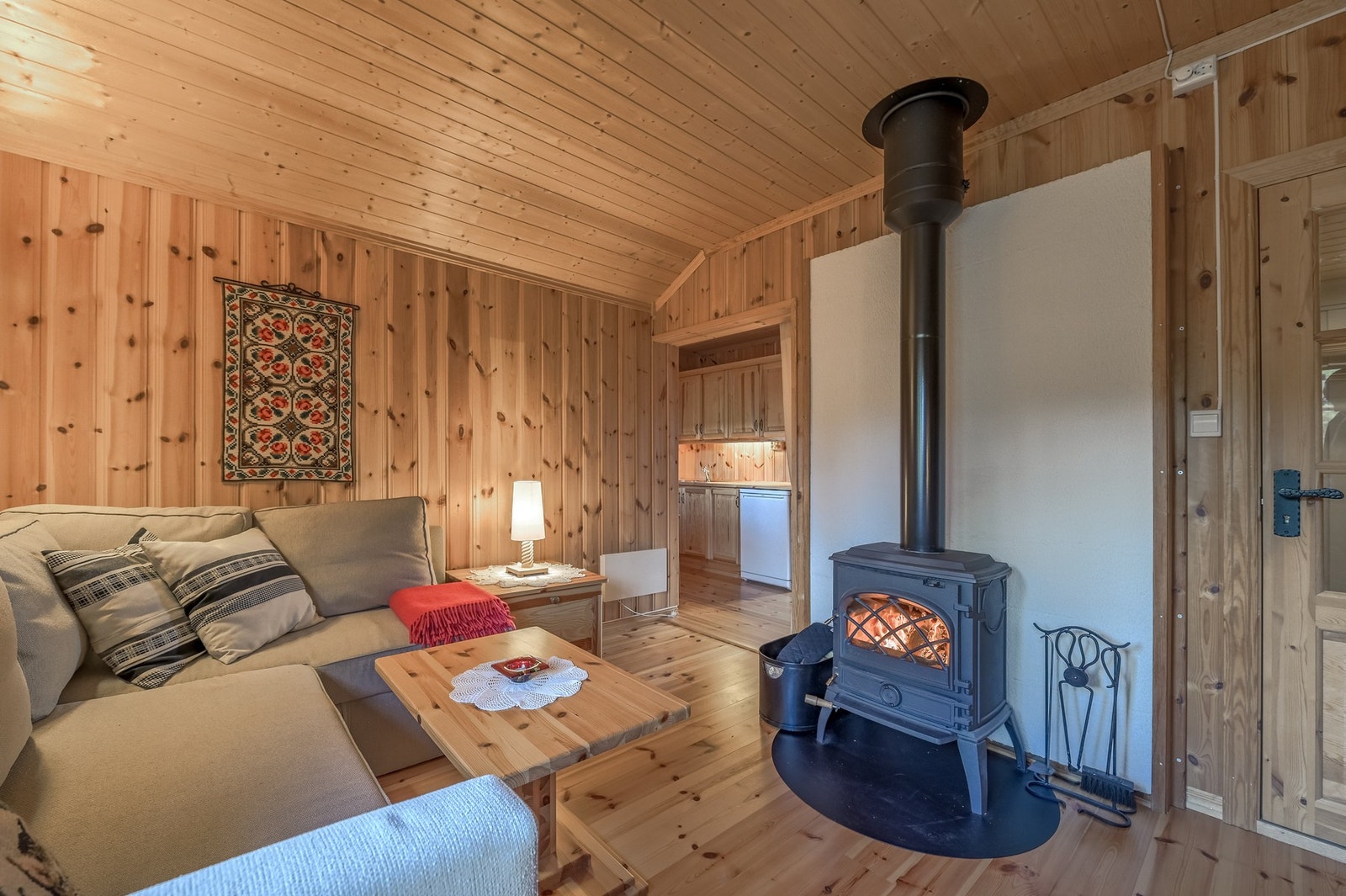 Stue i nydel. Galleribilde